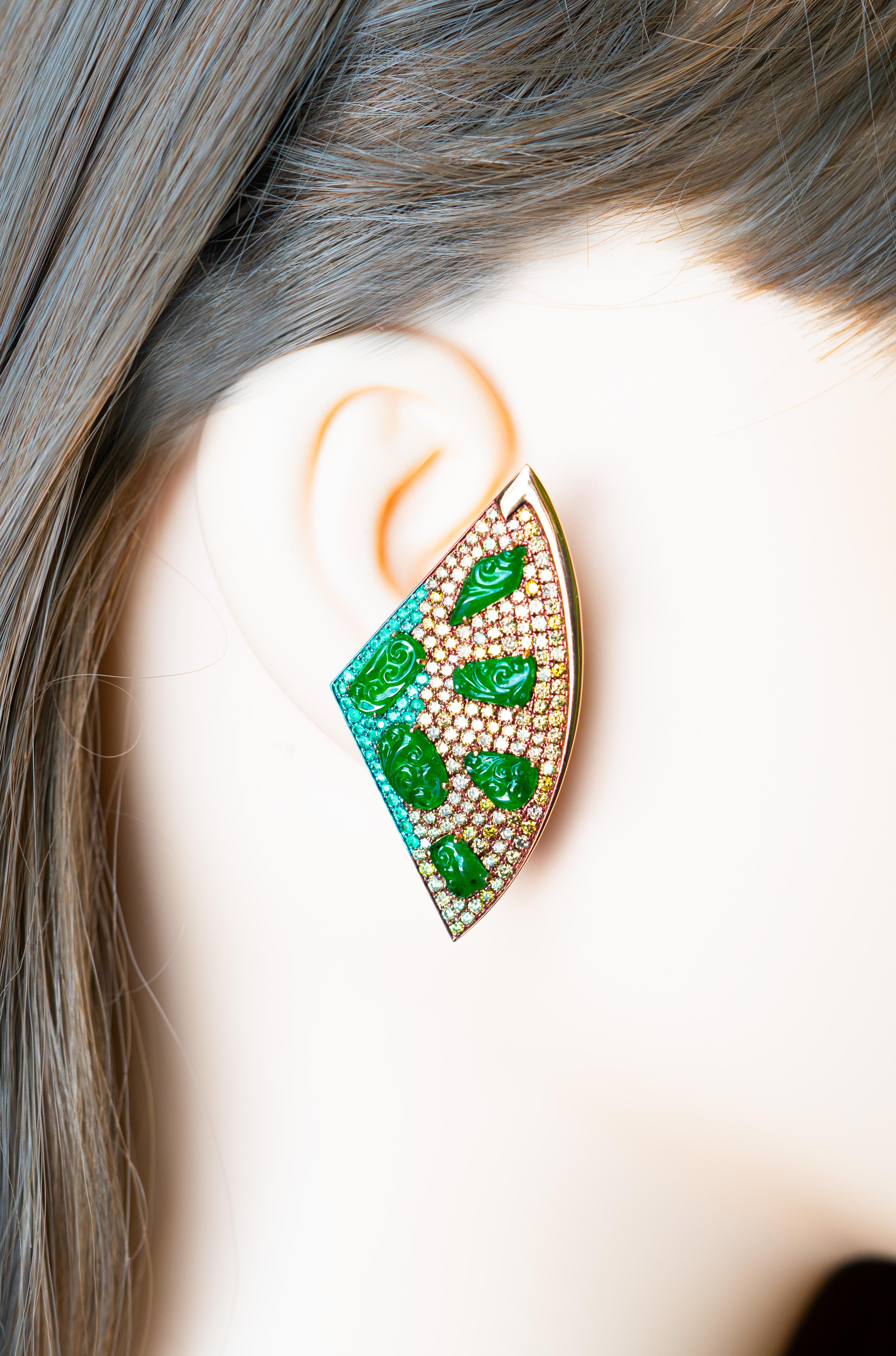 Boucles d'oreilles éventail en jade vert, émeraude et diamant de couleur fantaisie, or 18 carats, Austy Lee en vente 3