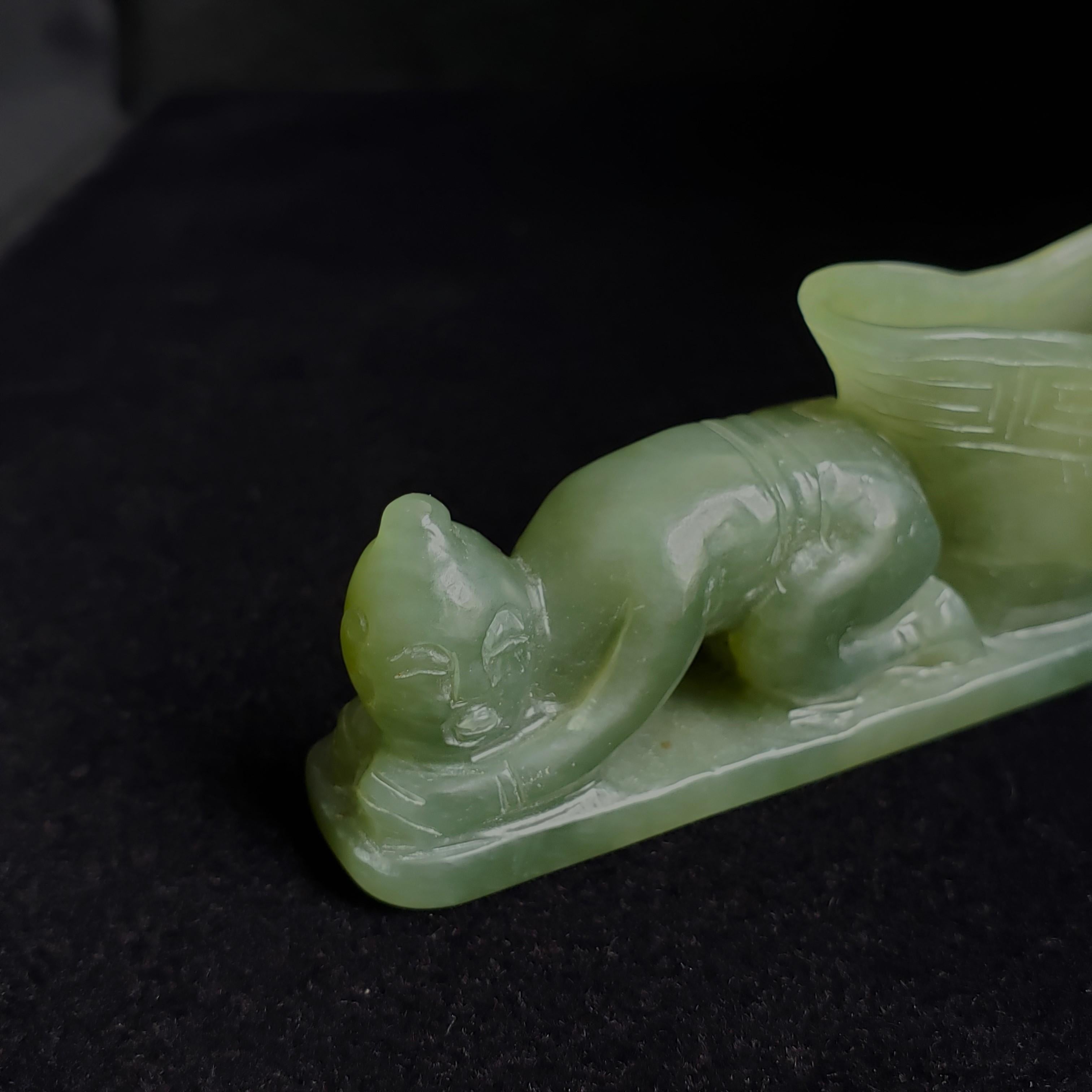 Artisan Green Jade Paperweight with Water Dropper, 19th Century For Sale