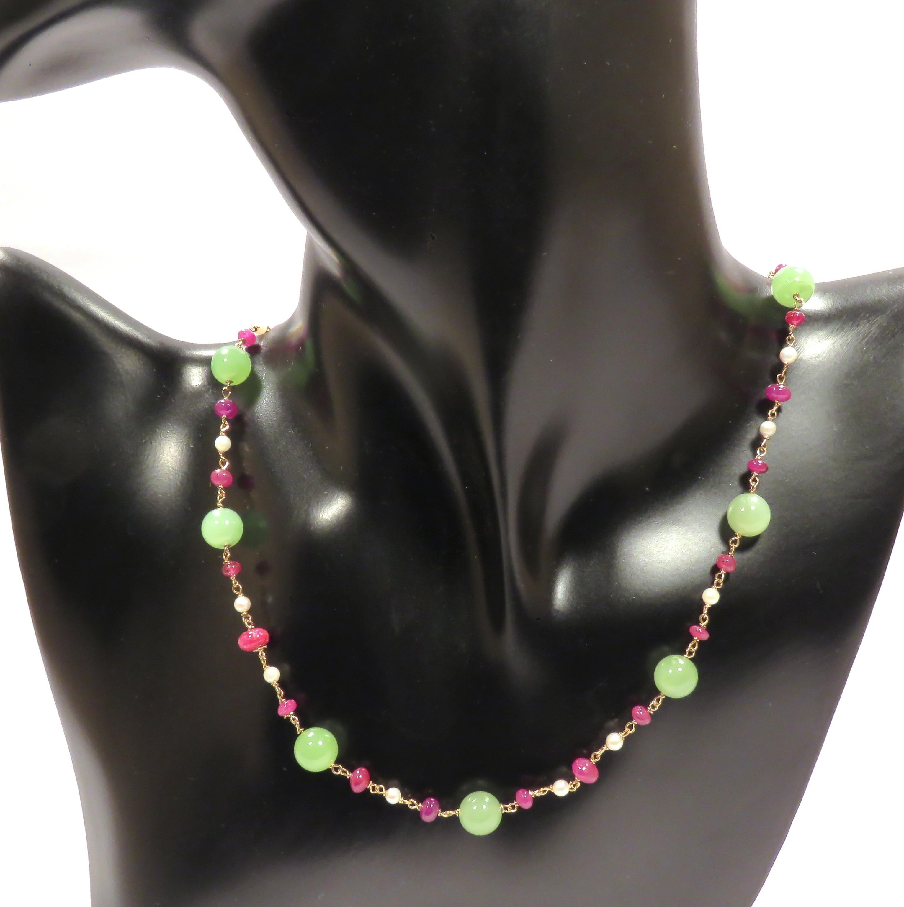 Green Jade Red Rubies White Pearls 9 Karat Rose Gold Choker Necklace Handcrafted In New Condition For Sale In Milano, IT