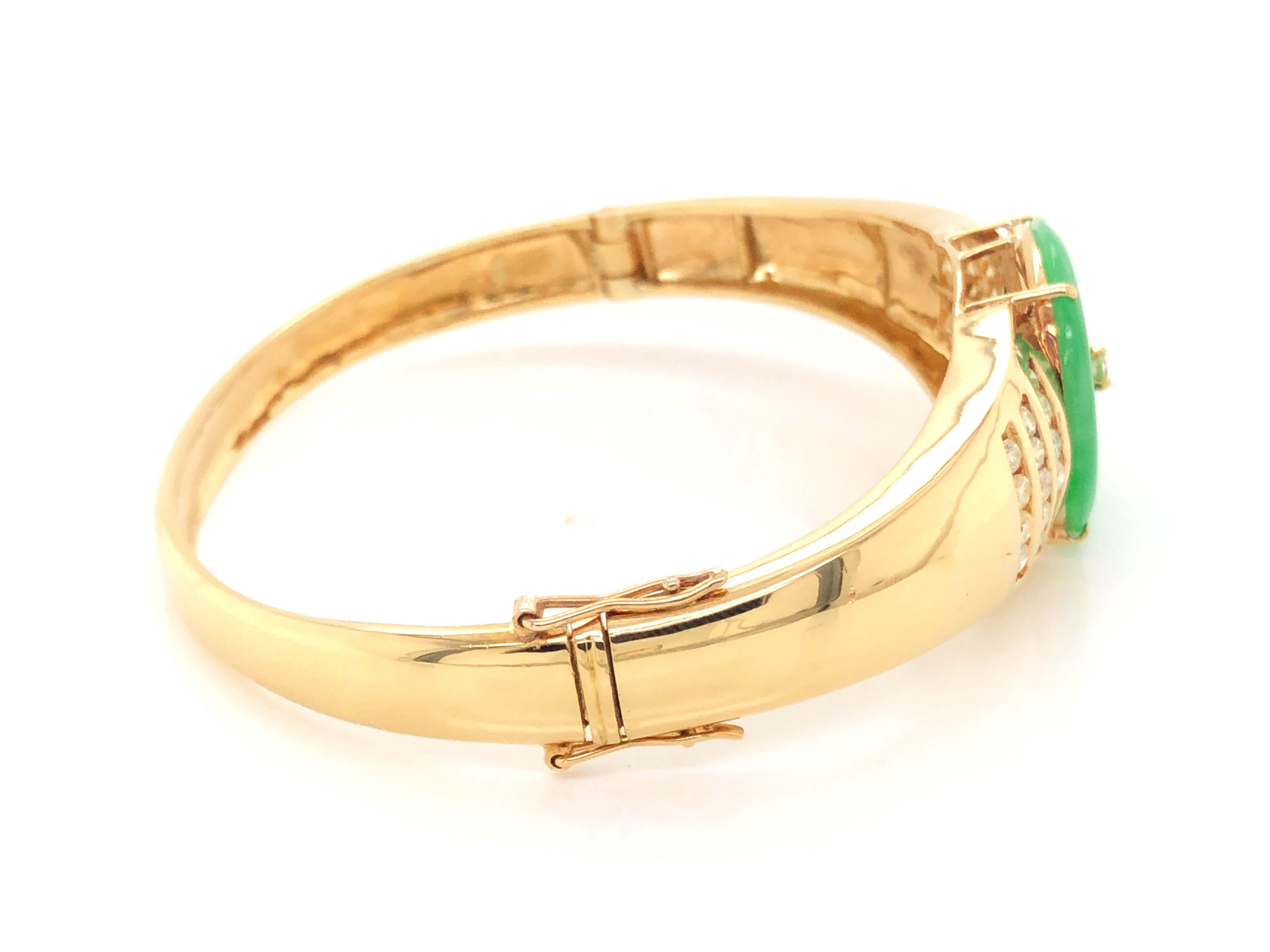 Bracelet jonc à charnières en or jaune 18 carats avec jadéite verte, jade et diamants Unisexe en vente