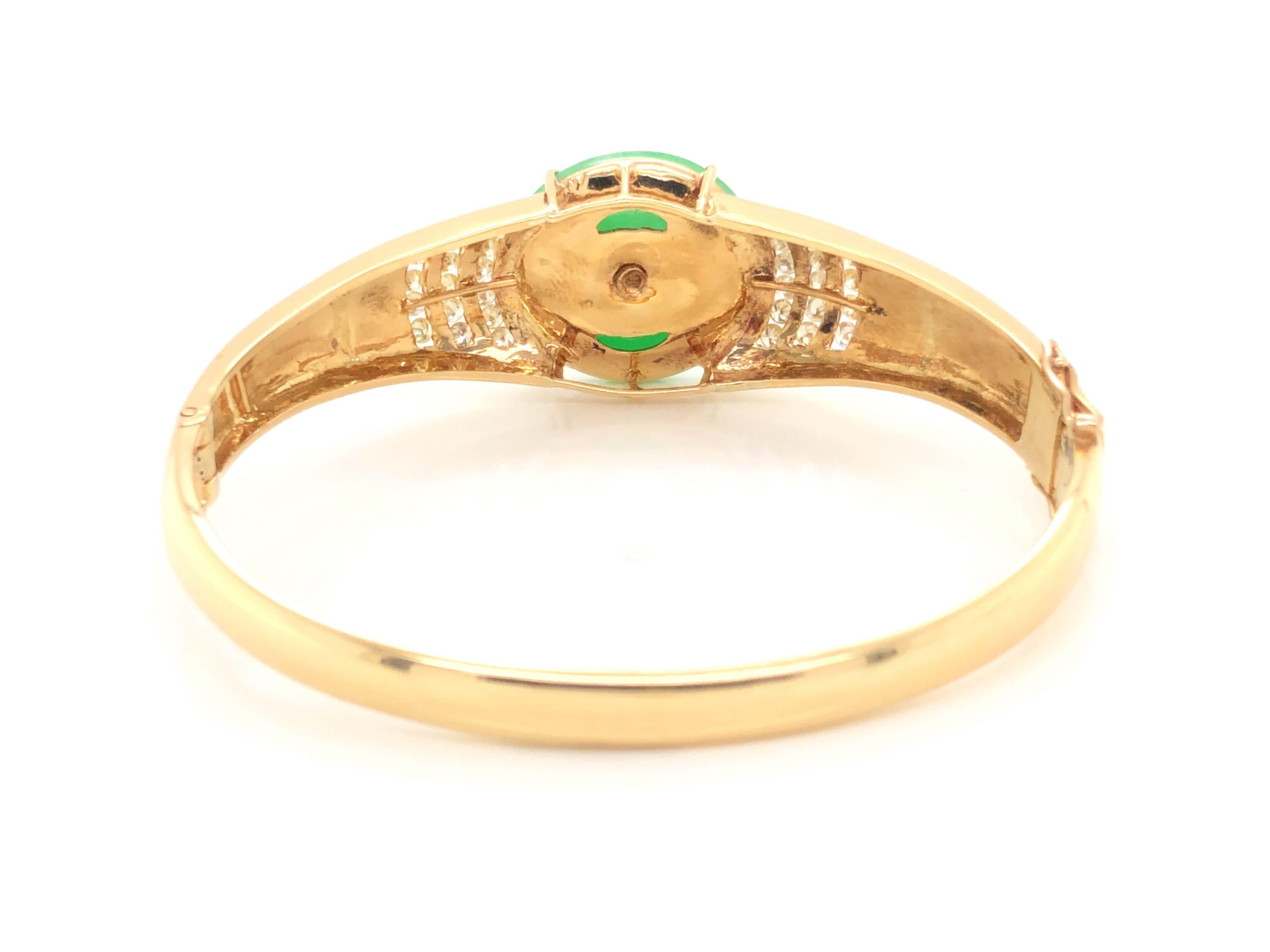 Women's or Men's Green Jadeite Jade and Diamond Hinged Bangle Bracelet in 18k Yellow Gold For Sale