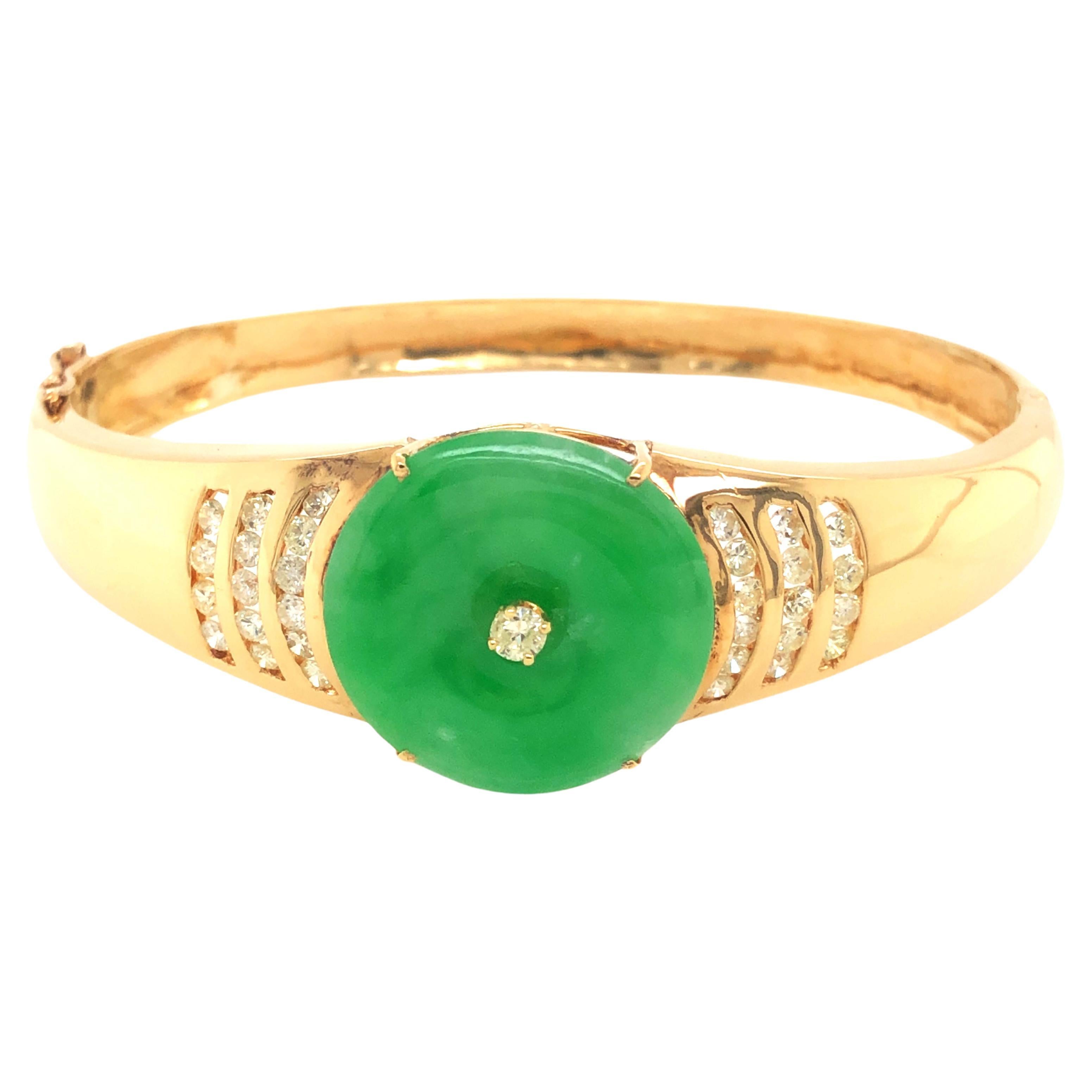 Green Jadeite Jade and Diamond Hinged Bangle Bracelet in 18k Yellow Gold For Sale