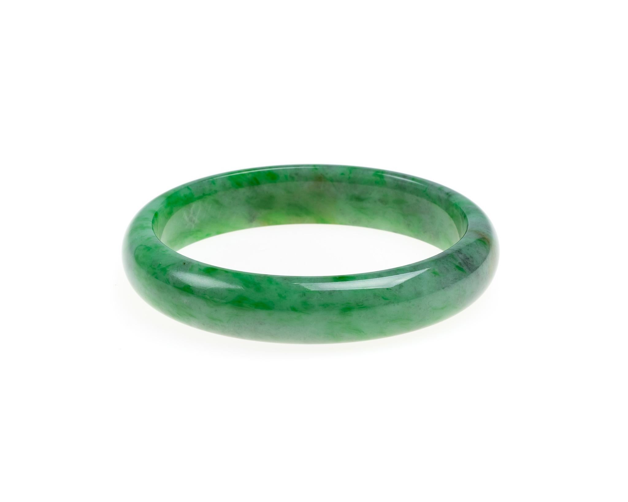 Contemporary Green Jadeite Jade Bangle, Certified Untreated
