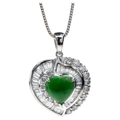 Pendentif en forme de cœur en jadéite verte et diamants, certifié non traité