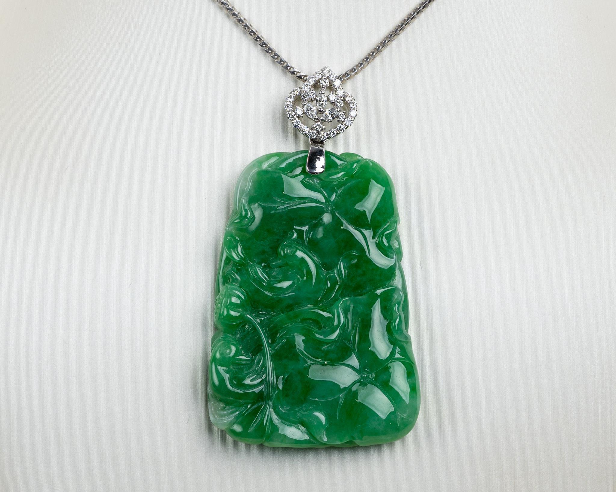 Green Jadeite Jade Lotus Flower and Diamond Pendant, Certified Untreated In New Condition In San Francisco, CA