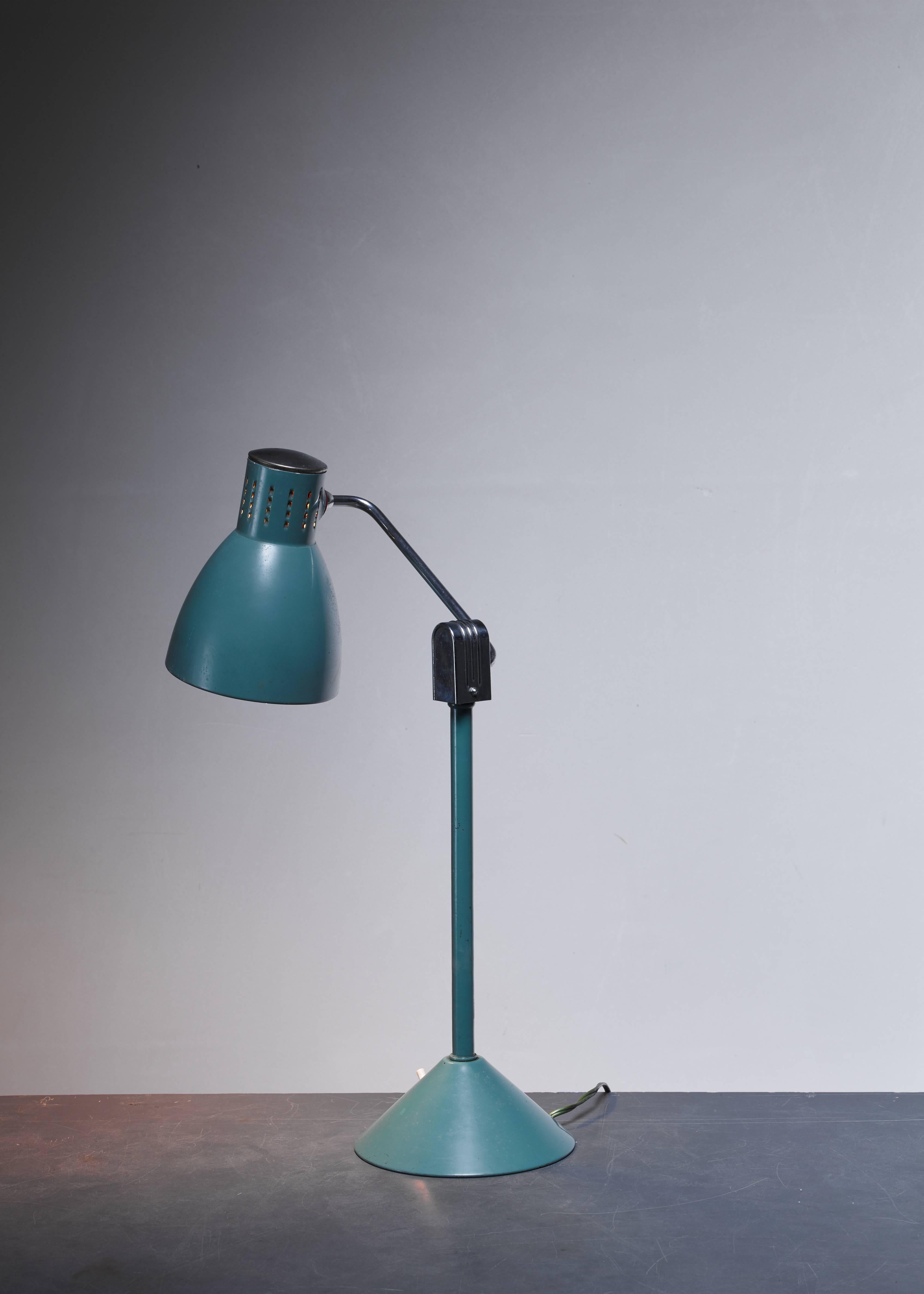 French Green Jumo Table Lamp, France, 1940s For Sale