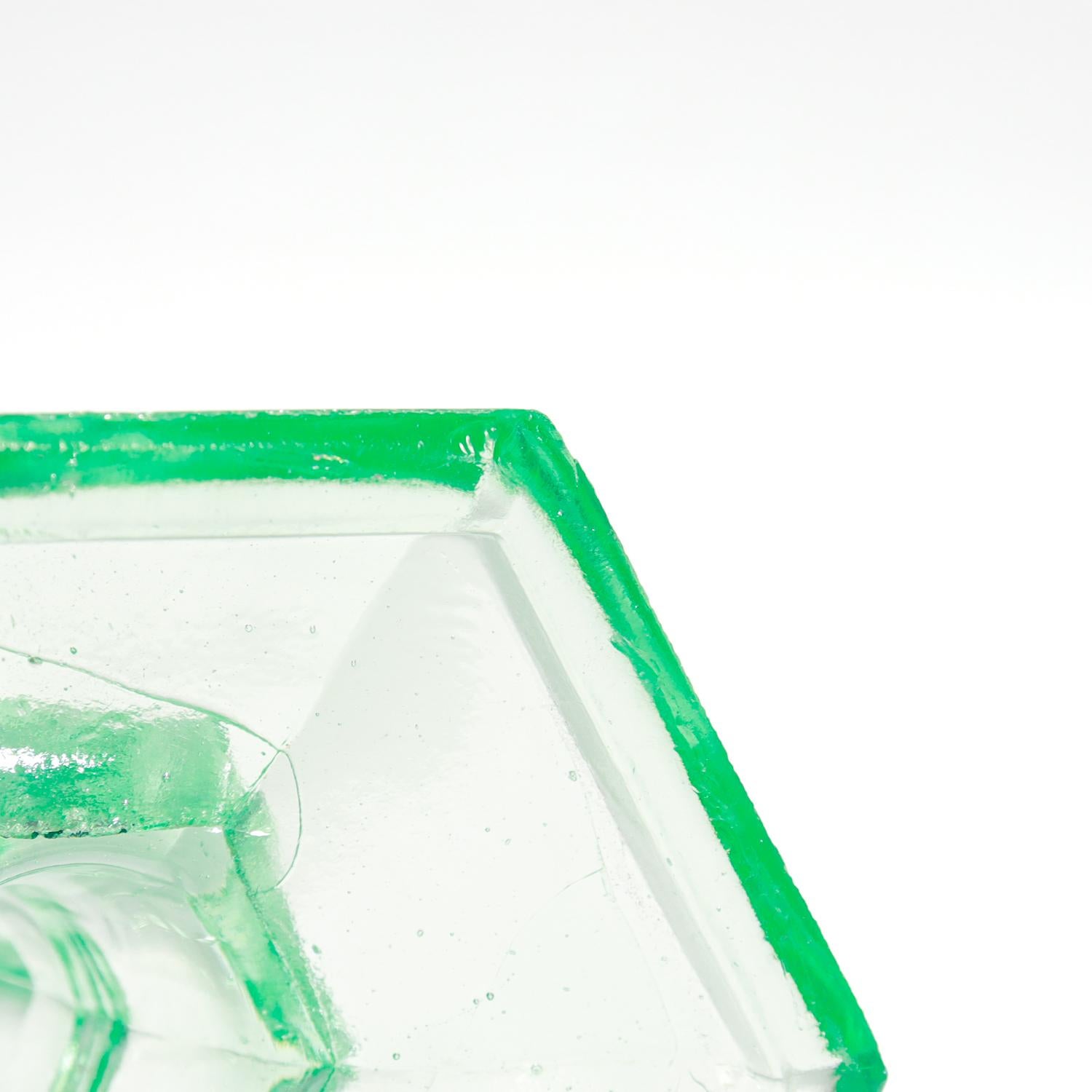 Candeleros daneses de vidrio prensado de uranio Katsrup Glasvaerk Verde 9