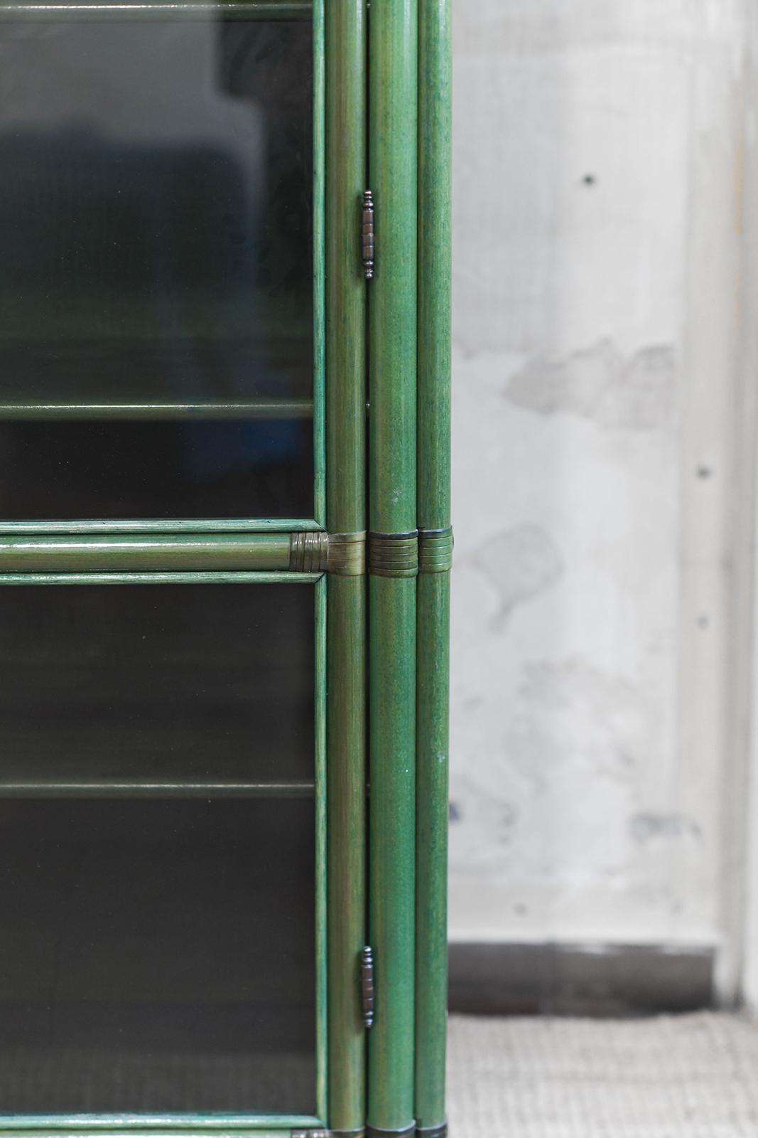 Leather Green lacquered living room display cabinet, 1980s