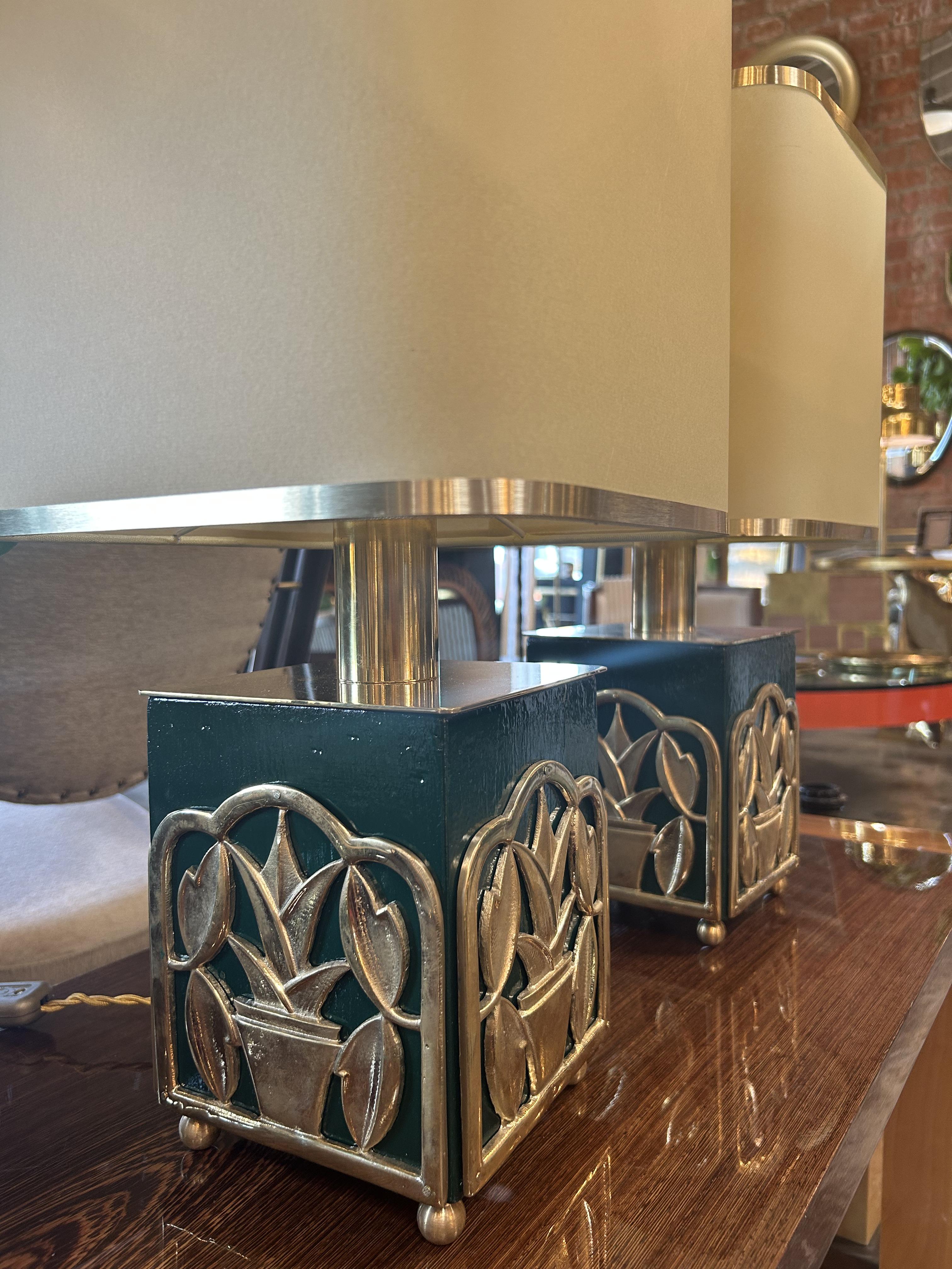 Green Lacquered Table Lamps with Botanical Motif, 1970s For Sale 4