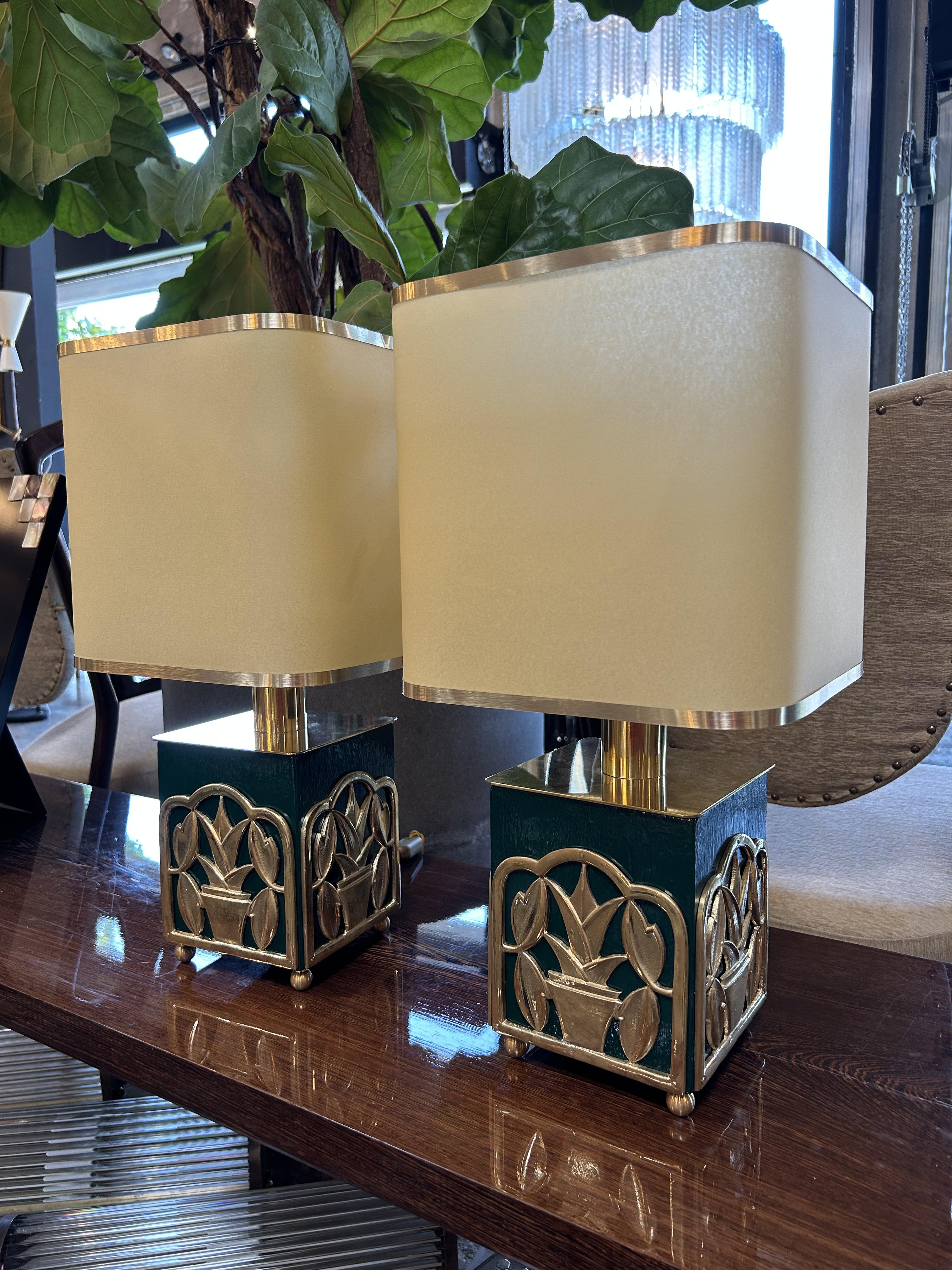 Green Lacquered Table Lamps with Botanical Motif, 1970s In Good Condition For Sale In Los Angeles, CA
