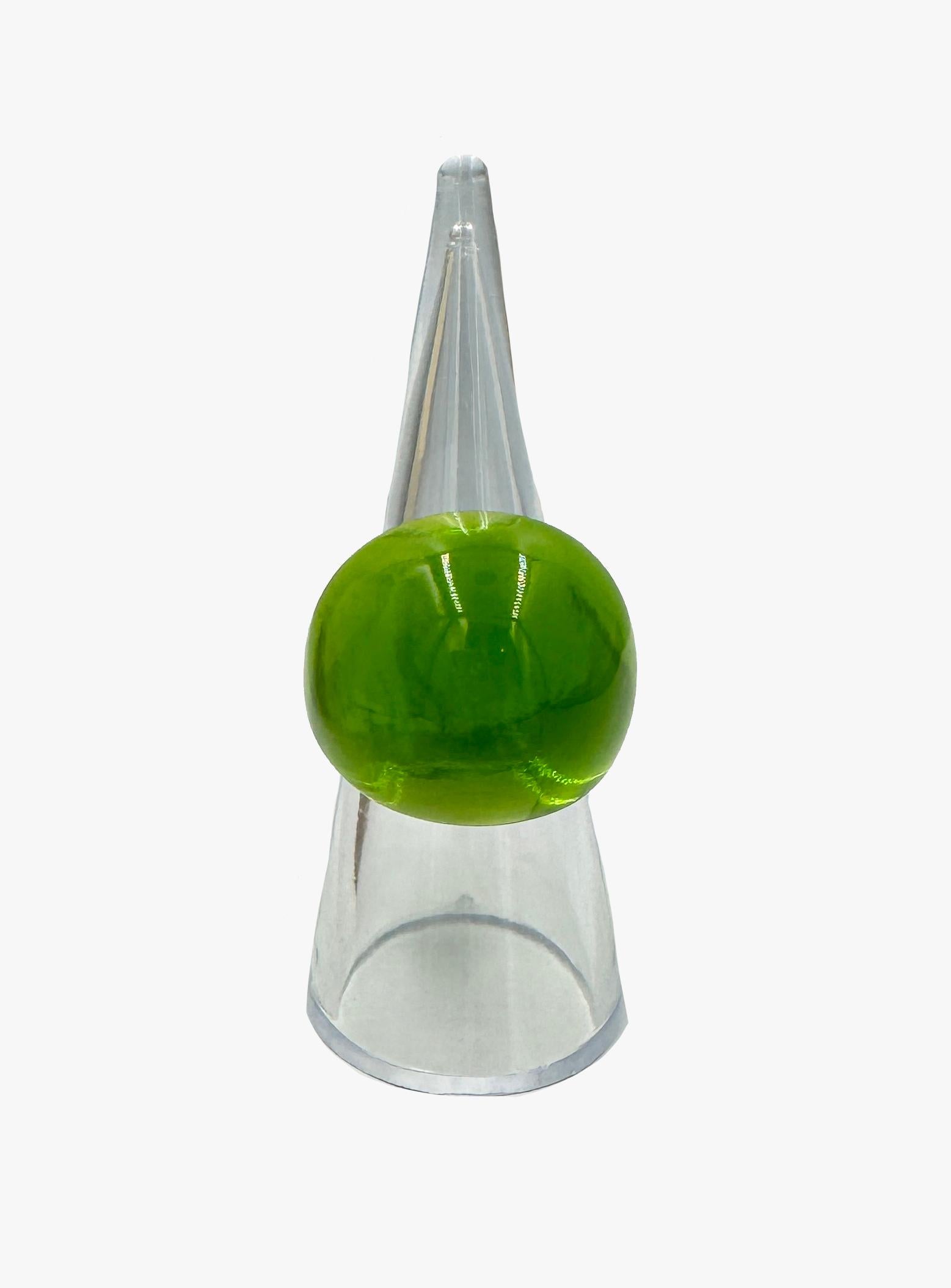 Green Lalique glass ring, 2000s In Good Condition For Sale In New York, NY