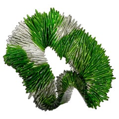 Lamelas verdes, obra de vidrio colado con textura verde y transparente bNina Casson McGarva
