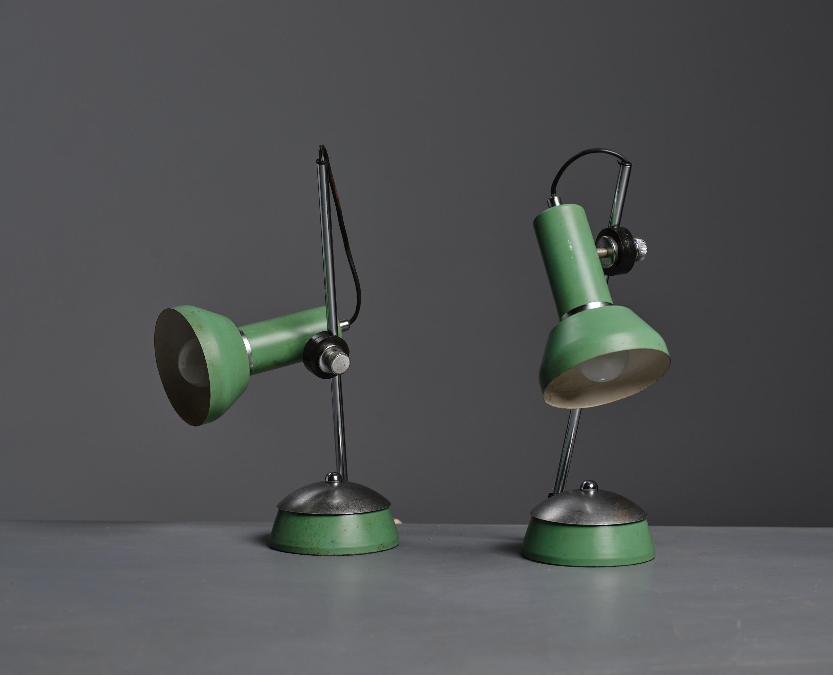 Italian Vintage 70's Green Table Lamps with Modern Design and Steel Details For Sale