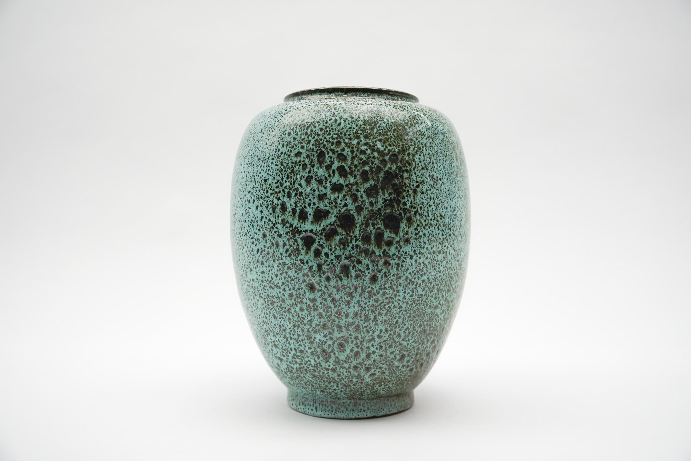 Mid-20th Century Green Lava Studio Ceramic Vase by Wilhelm & Elly Kuch, 1960s, Germany For Sale