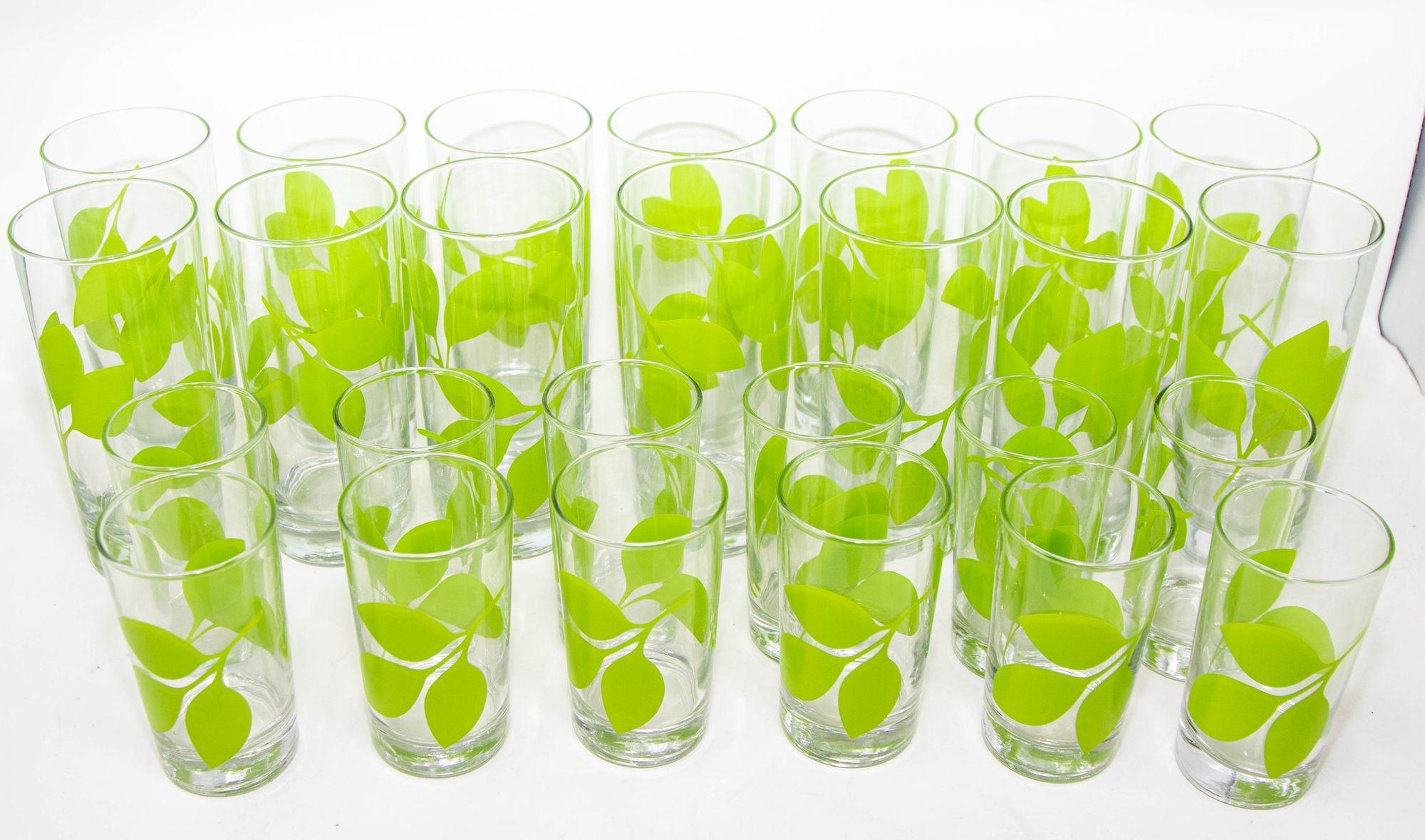 Green Leaf Organic Pattern Drinking Glasses Barware Tumblers Set of 26 For Sale 6