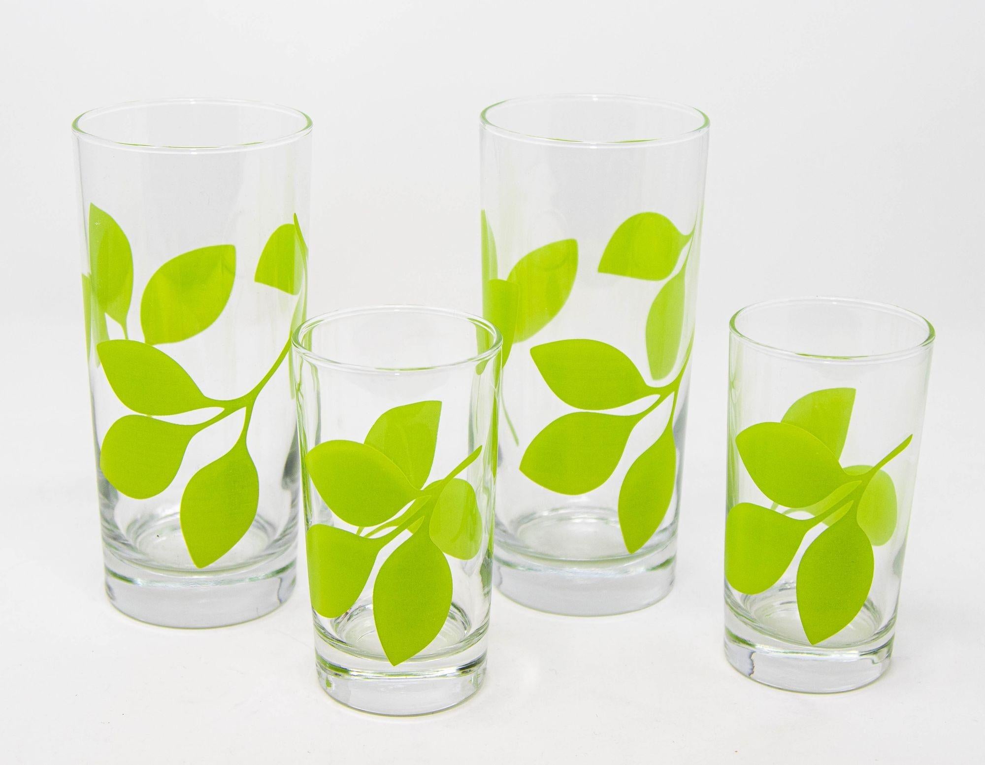 Green Leaf Organic Pattern Drinking Glasses Barware Tumblers Set of 26 For Sale 3
