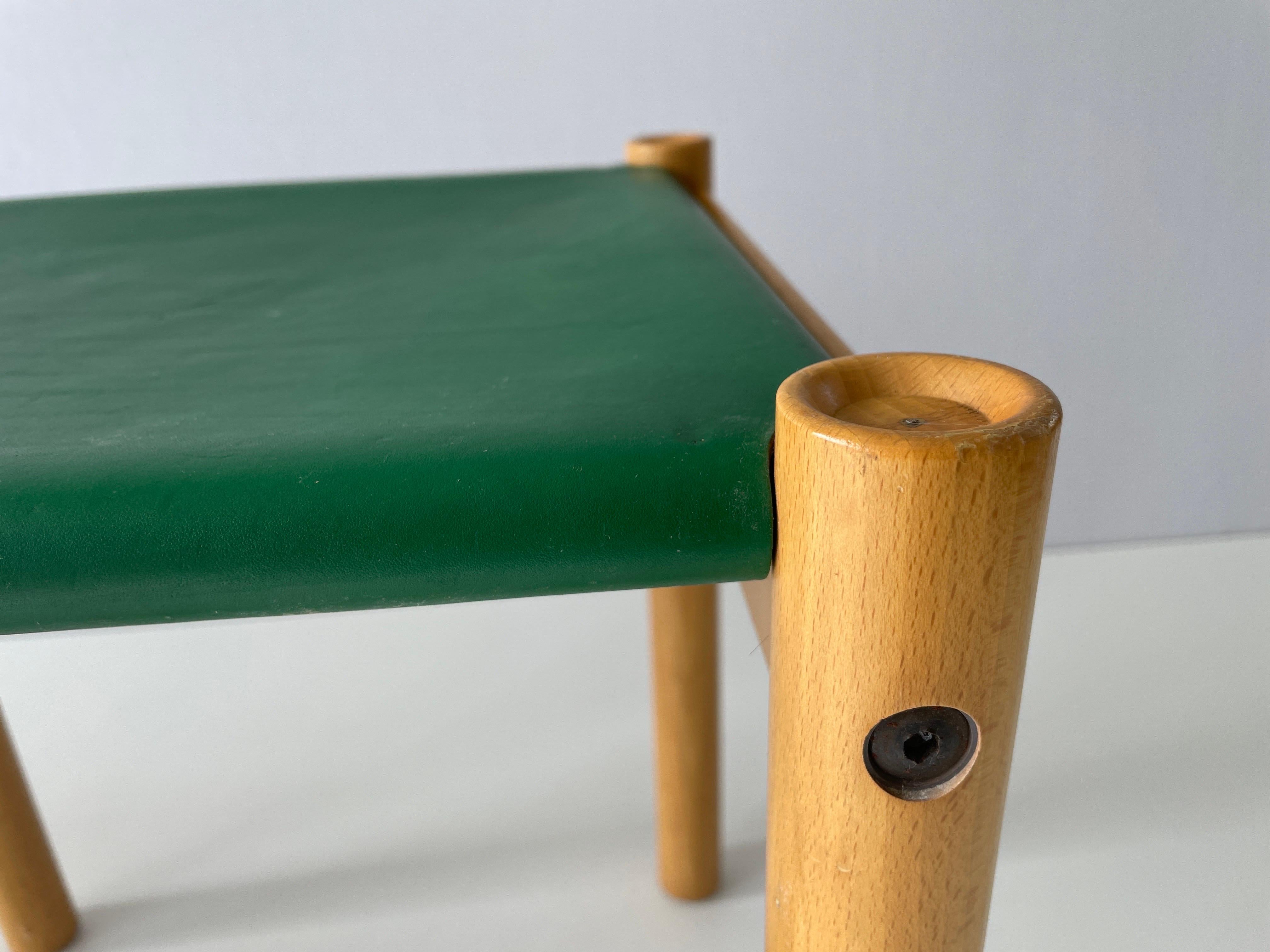 Green Leather and Birch Wood Pair of Stools by IBISCO, 1970s, Italy For Sale 2