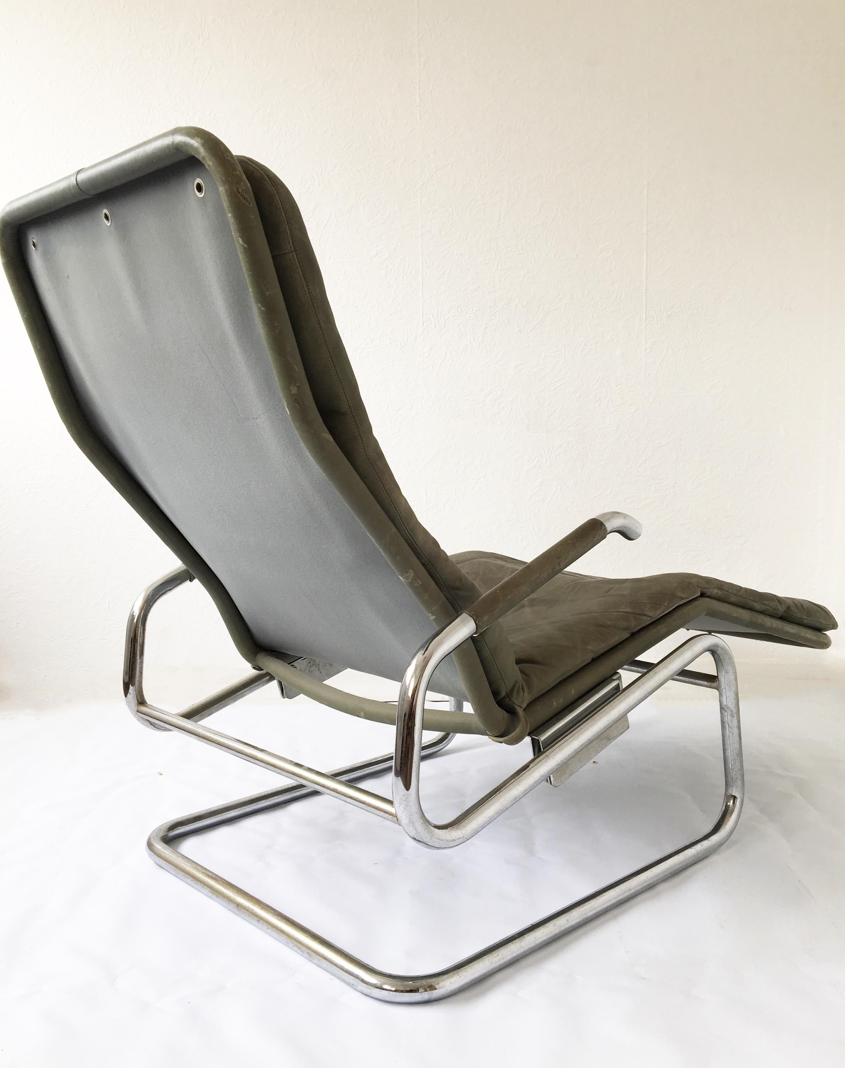 Swedish Green Leather and Chrome Midcentury ‘Cicero’ Reclining Chaise by Dux, circa 1970
