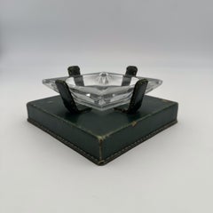 Posacenere in pelle verde e cristallo nello stile di Jacques Adnet, anni '50