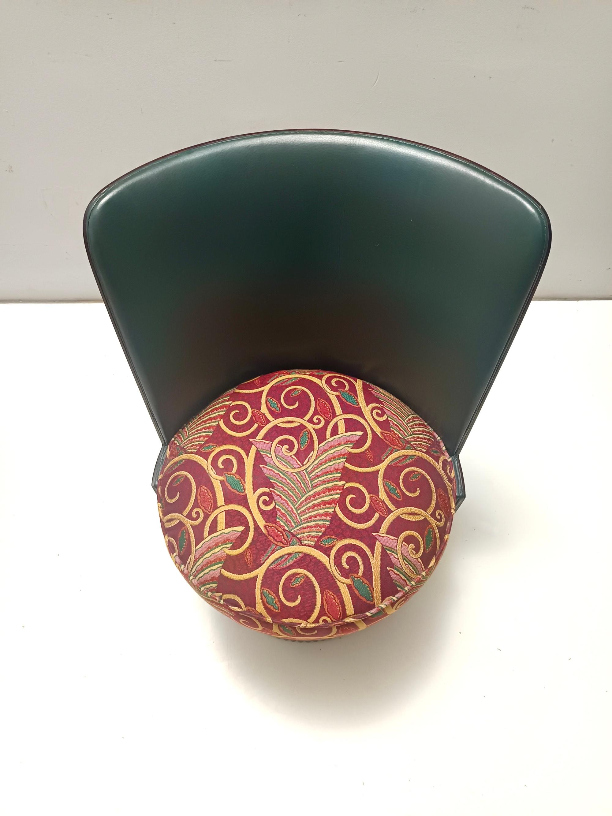 Loungesessel aus grünem Leder und gemustertem Stoff von Adam Tihany für Colbert, 1995 im Angebot 5