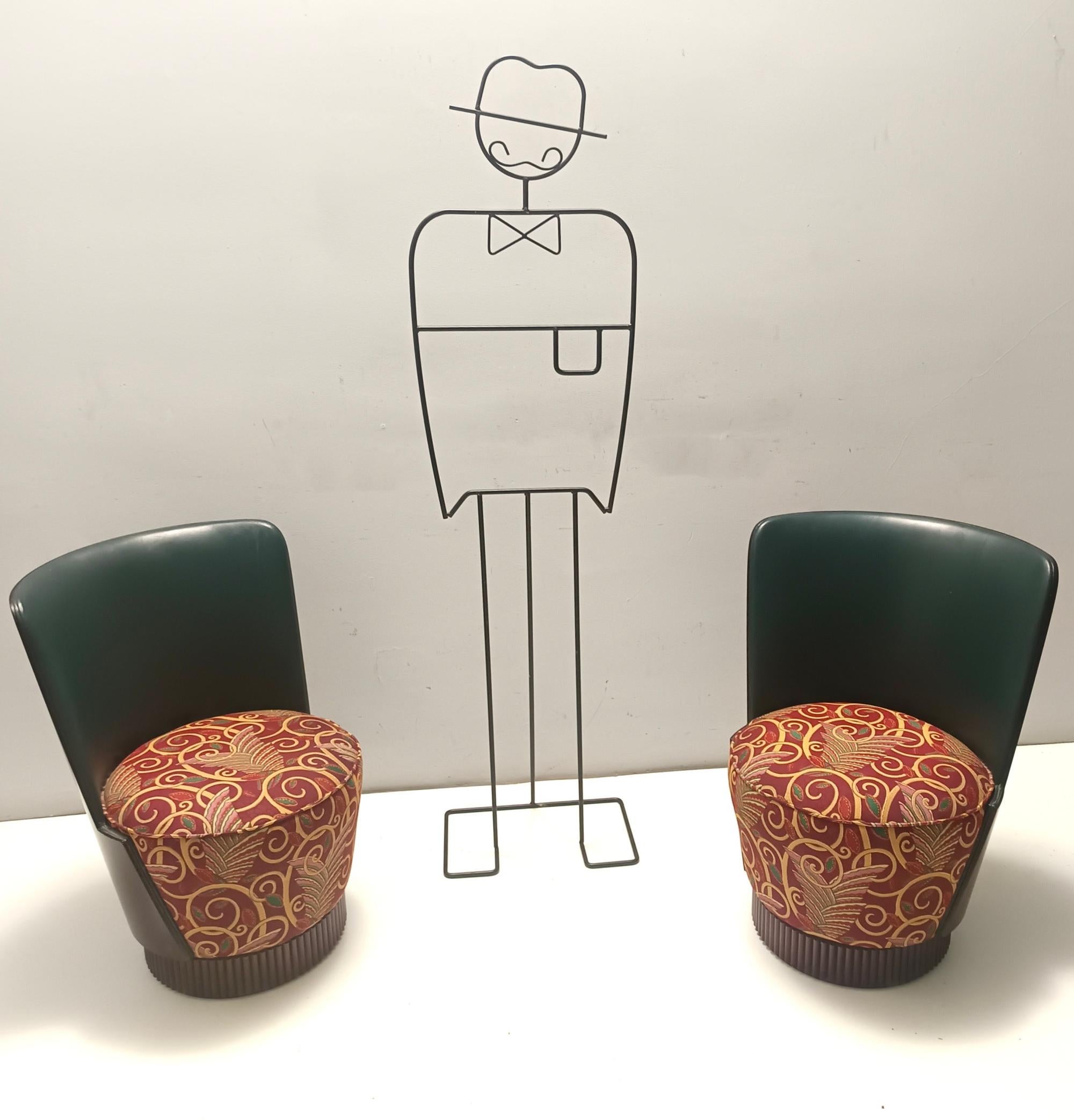 Loungesessel aus grünem Leder und gemustertem Stoff von Adam Tihany für Colbert, 1995 (Postmoderne) im Angebot