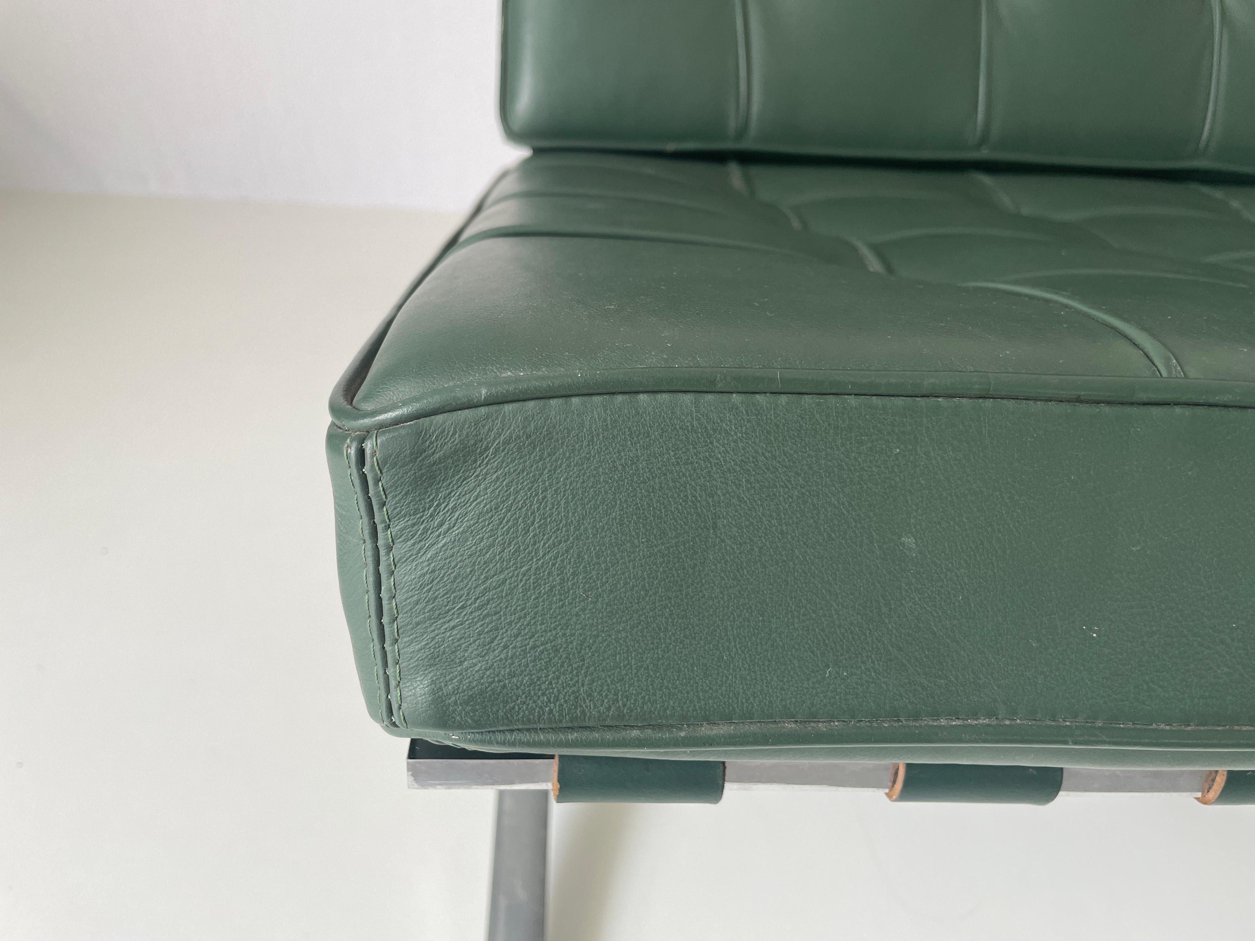 Sedia Barcelona in pelle verde di Ludwig Mies van der Rohe per Knoll in vendita 11