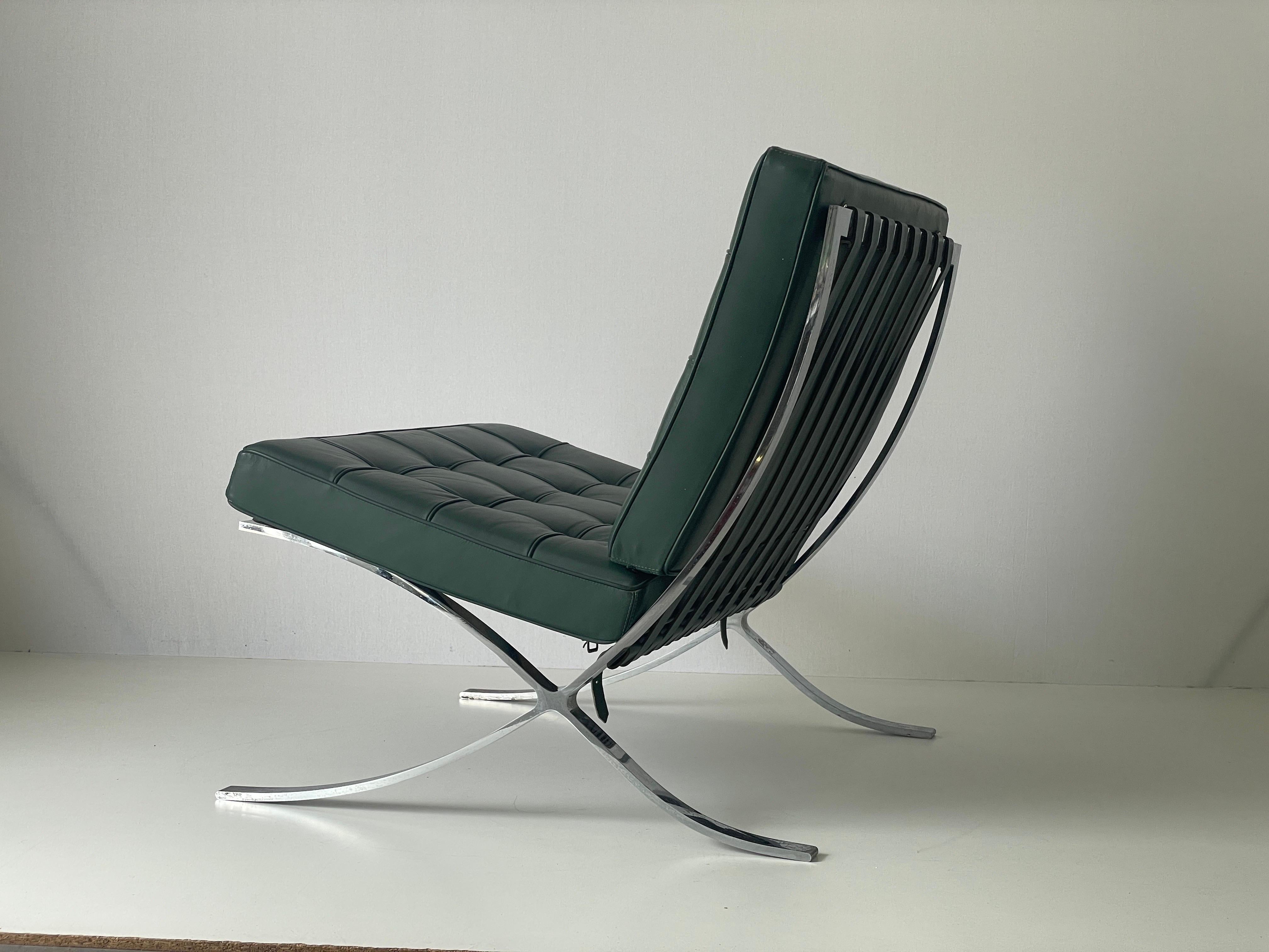 Sedia Barcelona in pelle verde di Ludwig Mies van der Rohe per Knoll in vendita 2