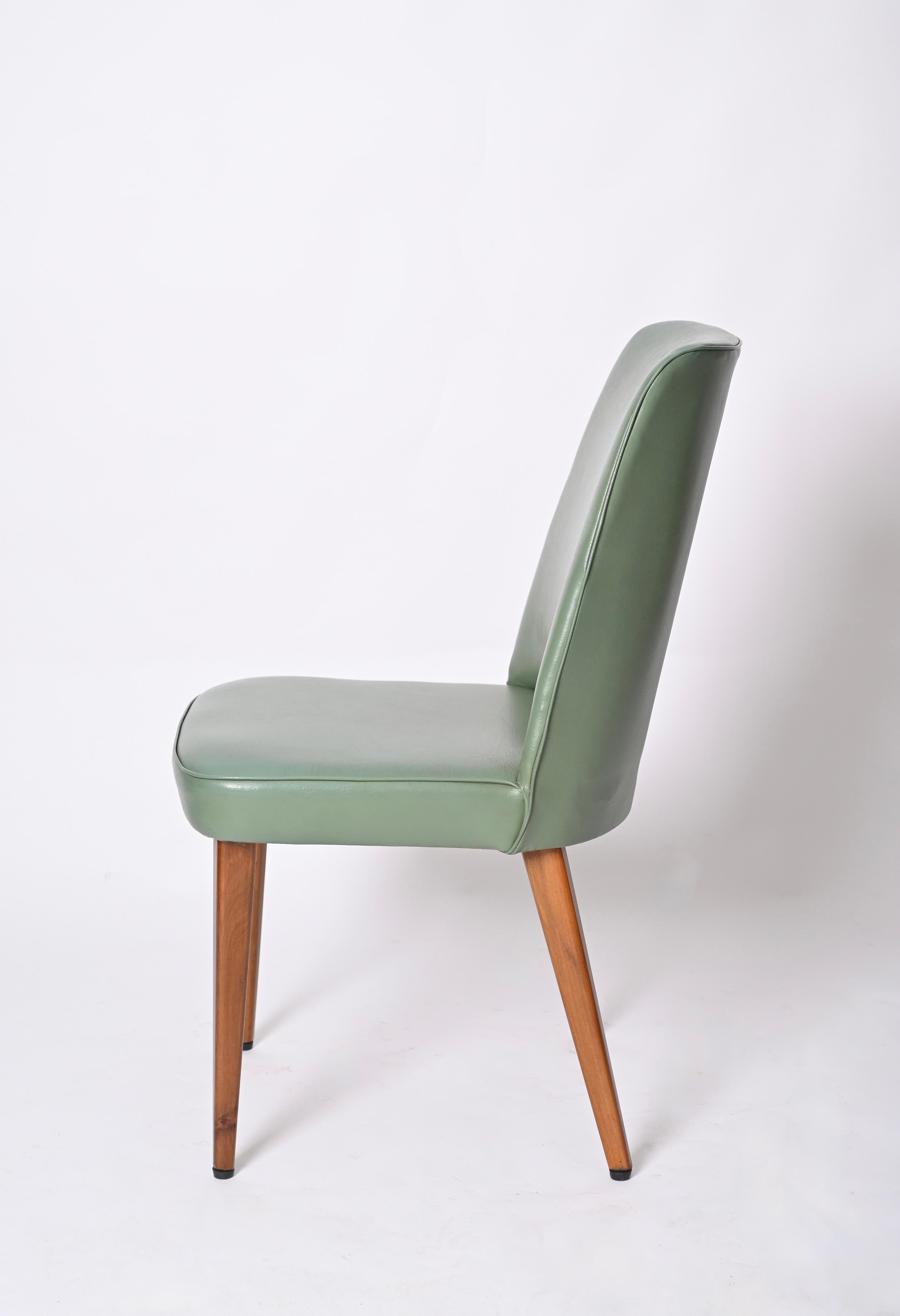 20ième siècle Chaise en cuir vert d'Alejandra Castelli  Italie années 1950  en vente