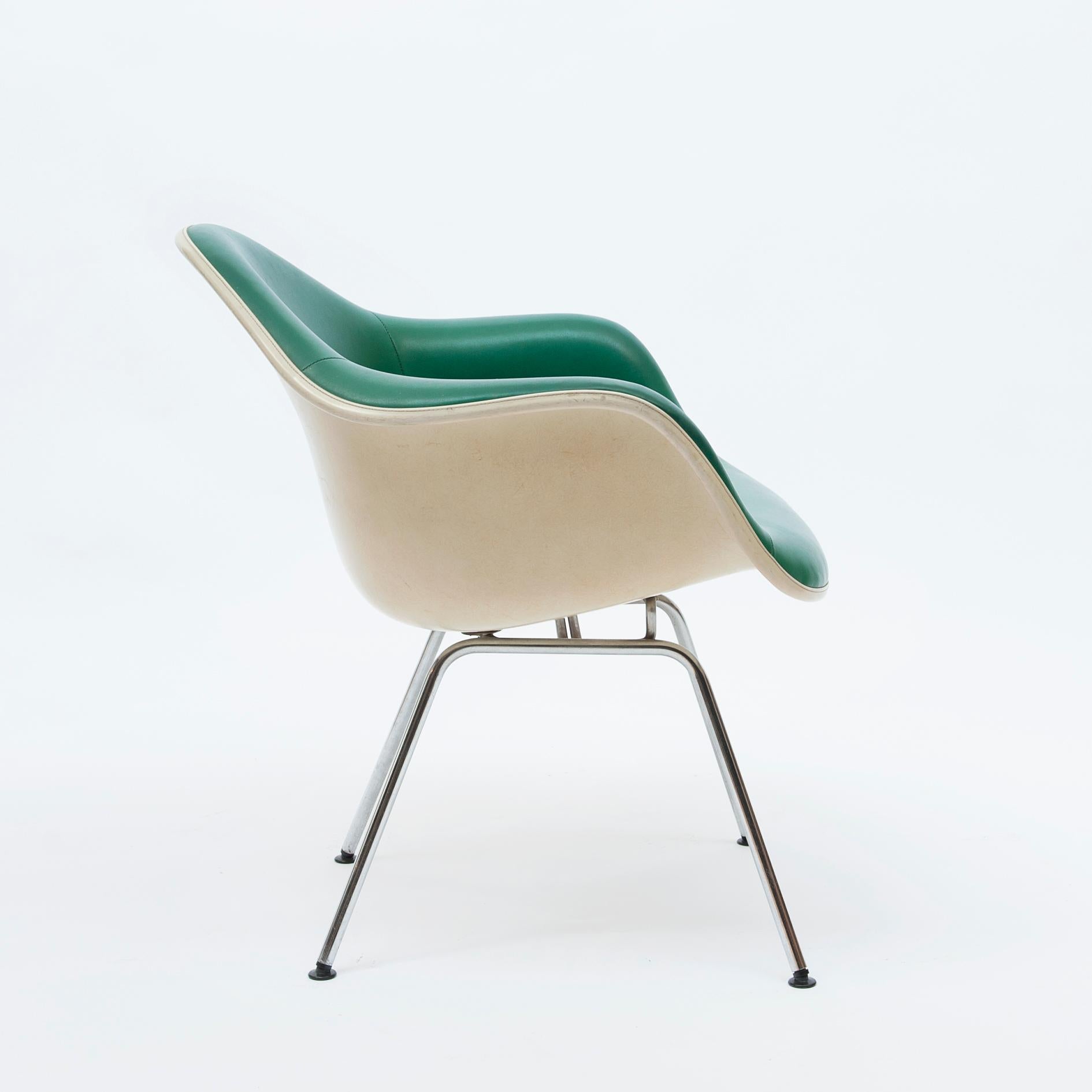 Mid-Century Modern Green Leather 'Dax' Armchair by Charles & Ray Eames, 1960s For Sale