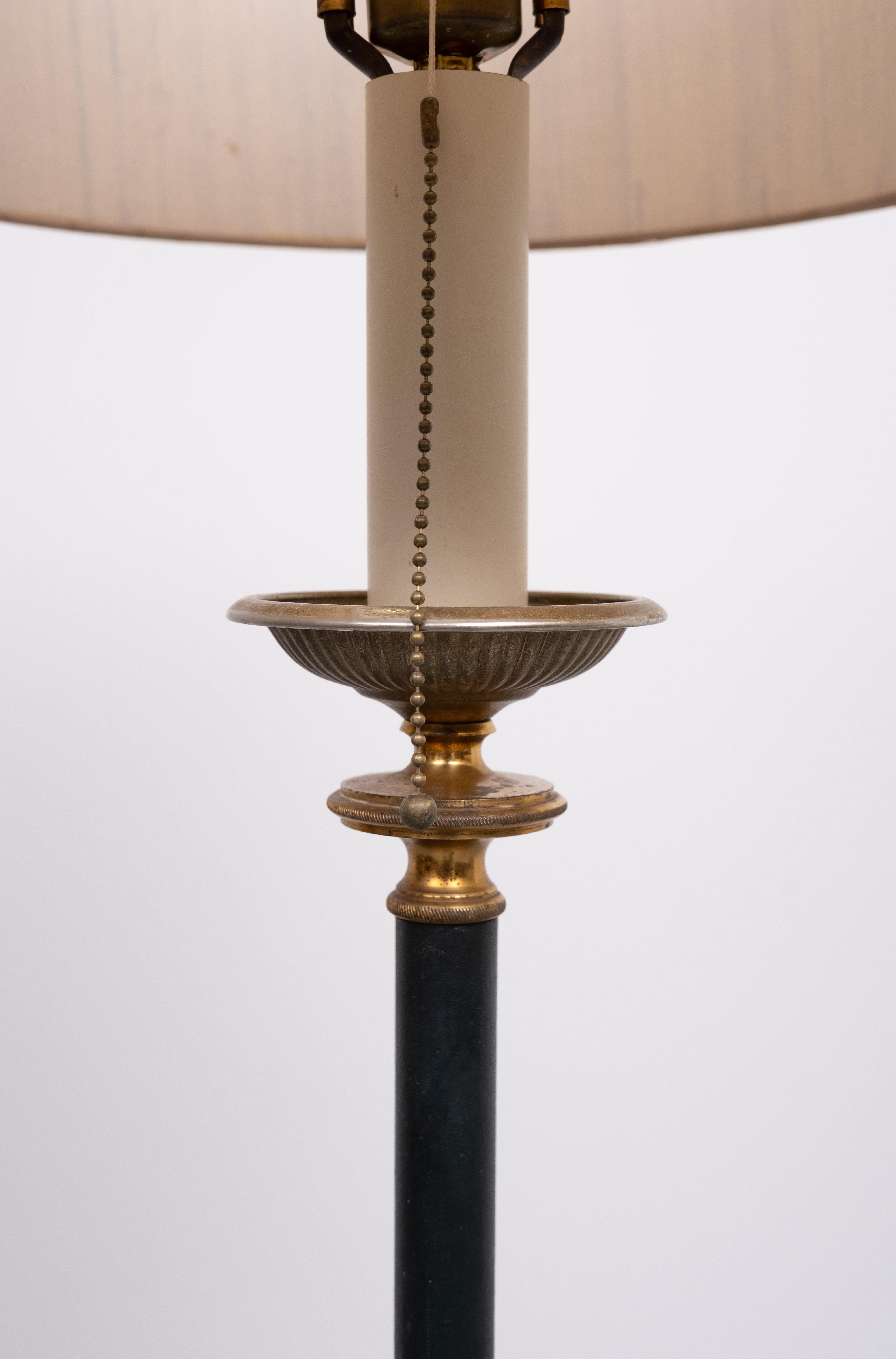 Mid-Century Modern Lampadaire en cuir vert Jacques Adnet de style années 50 France en vente