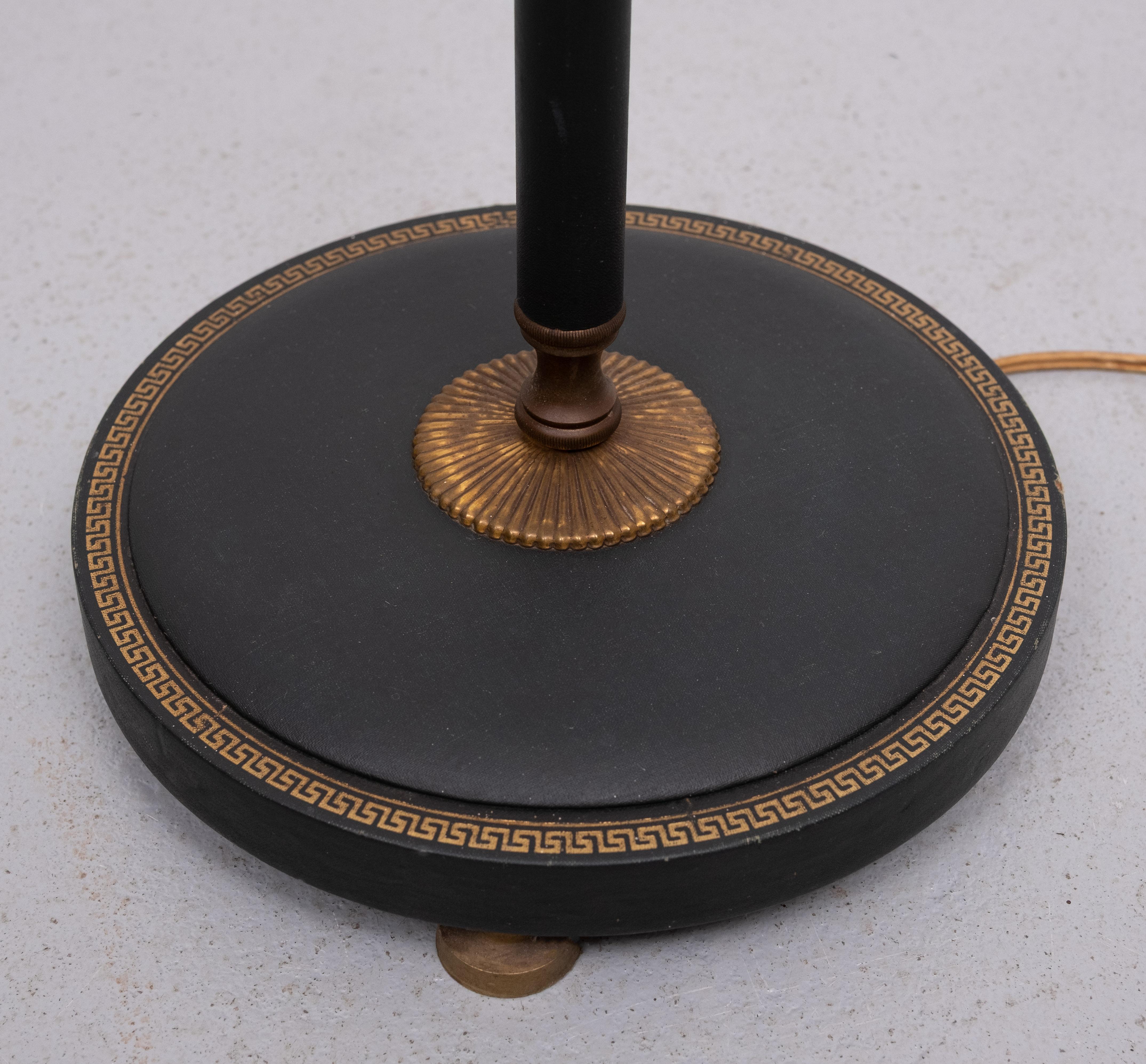 Français Lampadaire en cuir vert Jacques Adnet de style années 50 France en vente