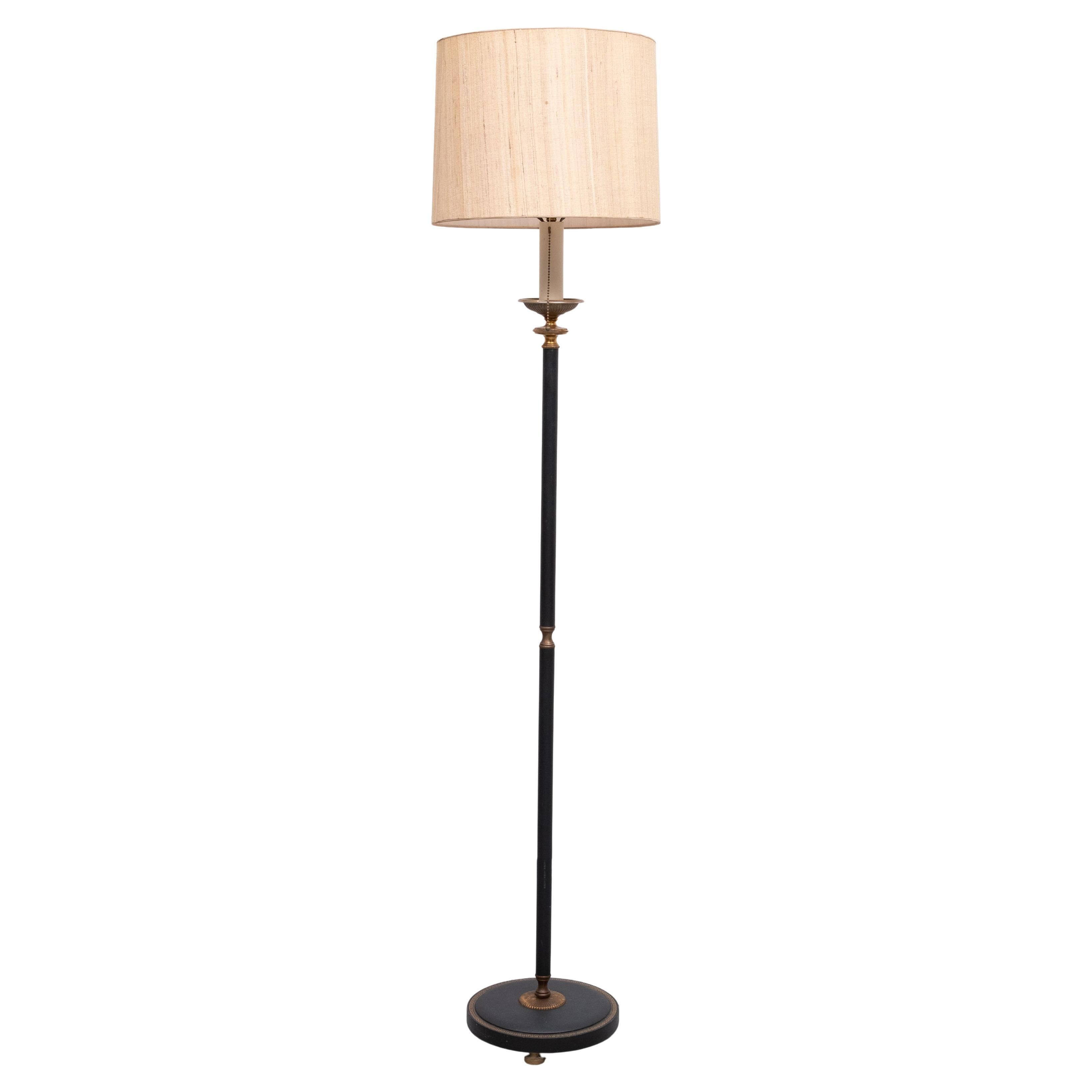Lampadaire en cuir vert Jacques Adnet de style années 50 France en vente