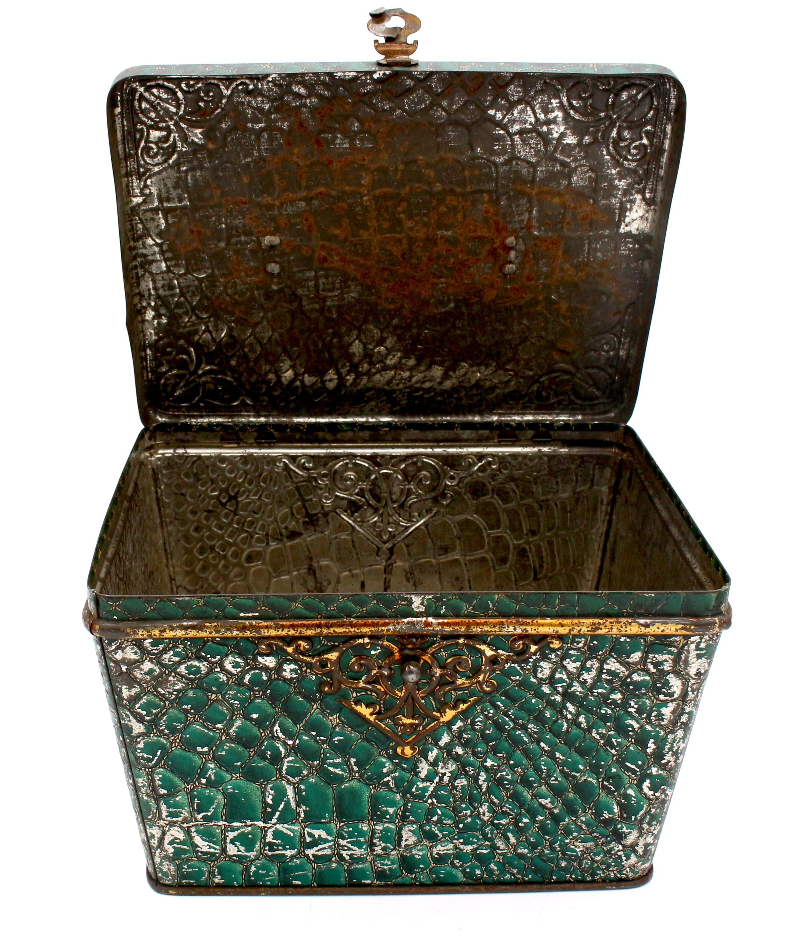 Green Leather Huntley & Palmers Travel Box Tin 1
