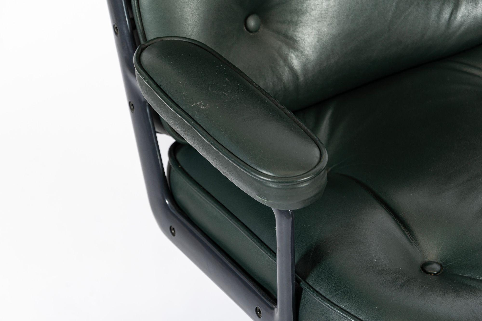 Sedia da ufficio Time Life in pelle verde di Eames per Herman Miller 1996 in vendita 1
