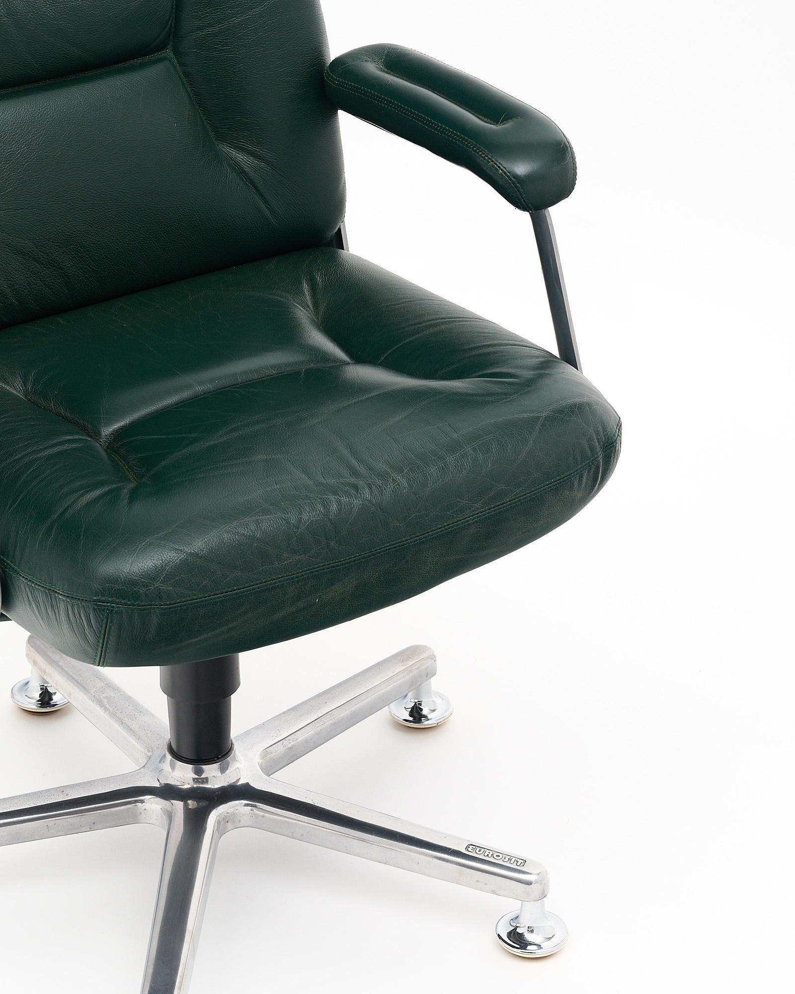 Fin du 20e siècle Chaises Eurosit vintage en cuir vert