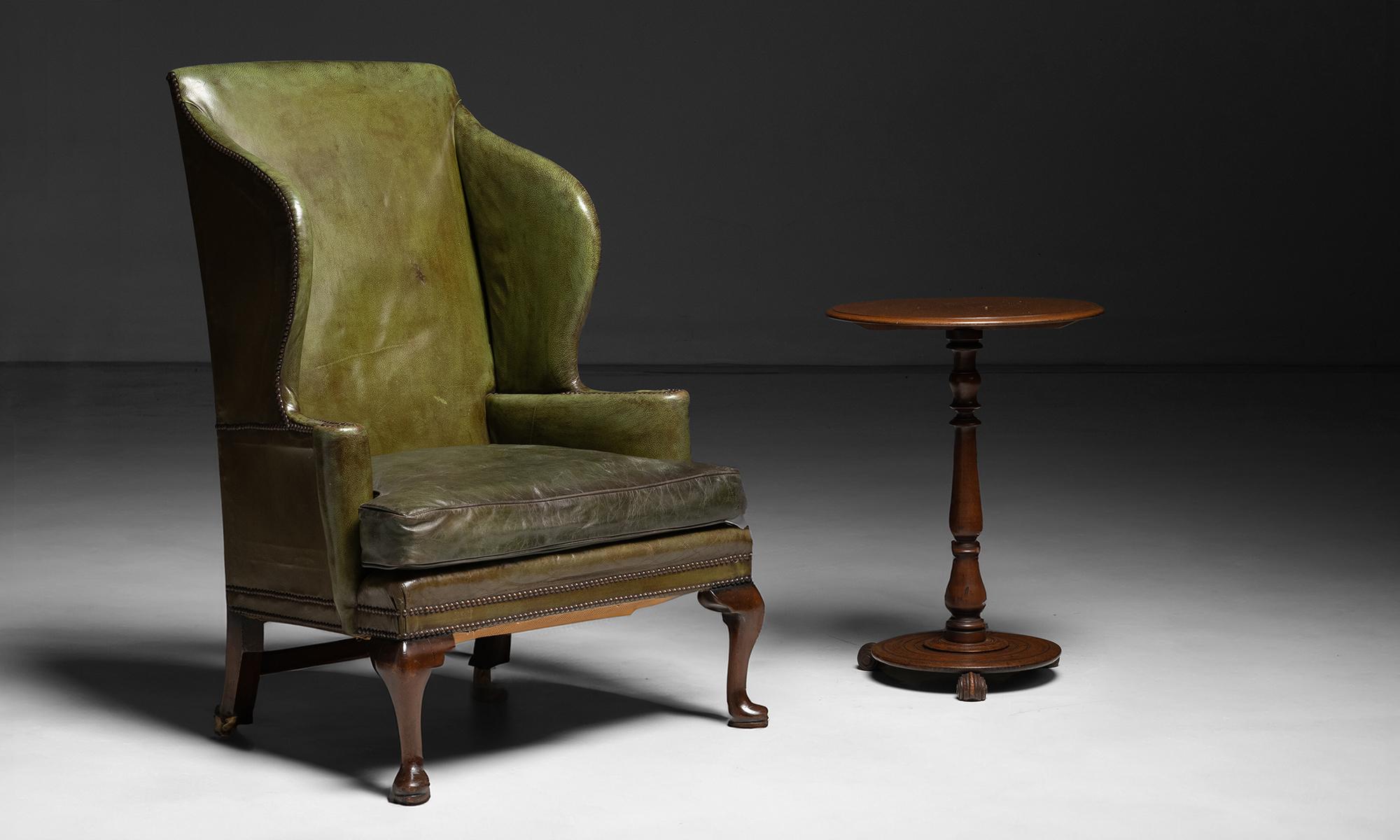 Green Leather Wingback, England circa 1900 For Sale 3