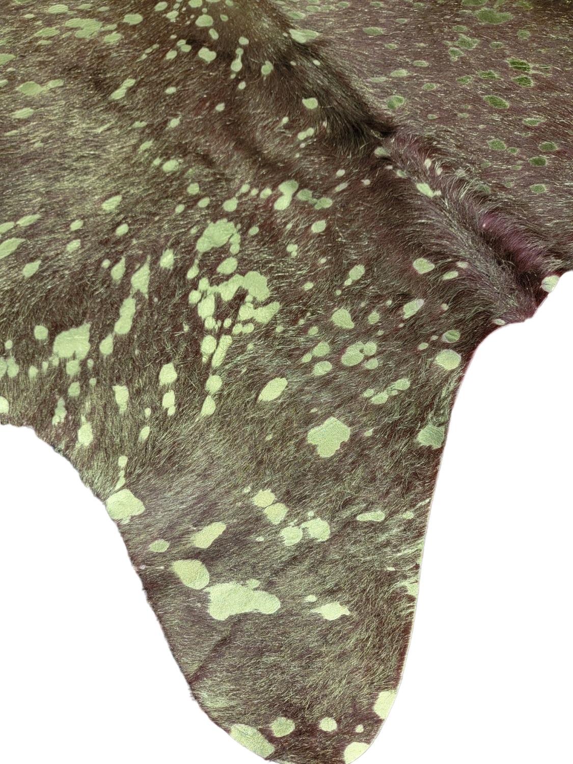 Teppich Lime Brazilian Cow Hyde grün (Ende des 20. Jahrhunderts) im Angebot