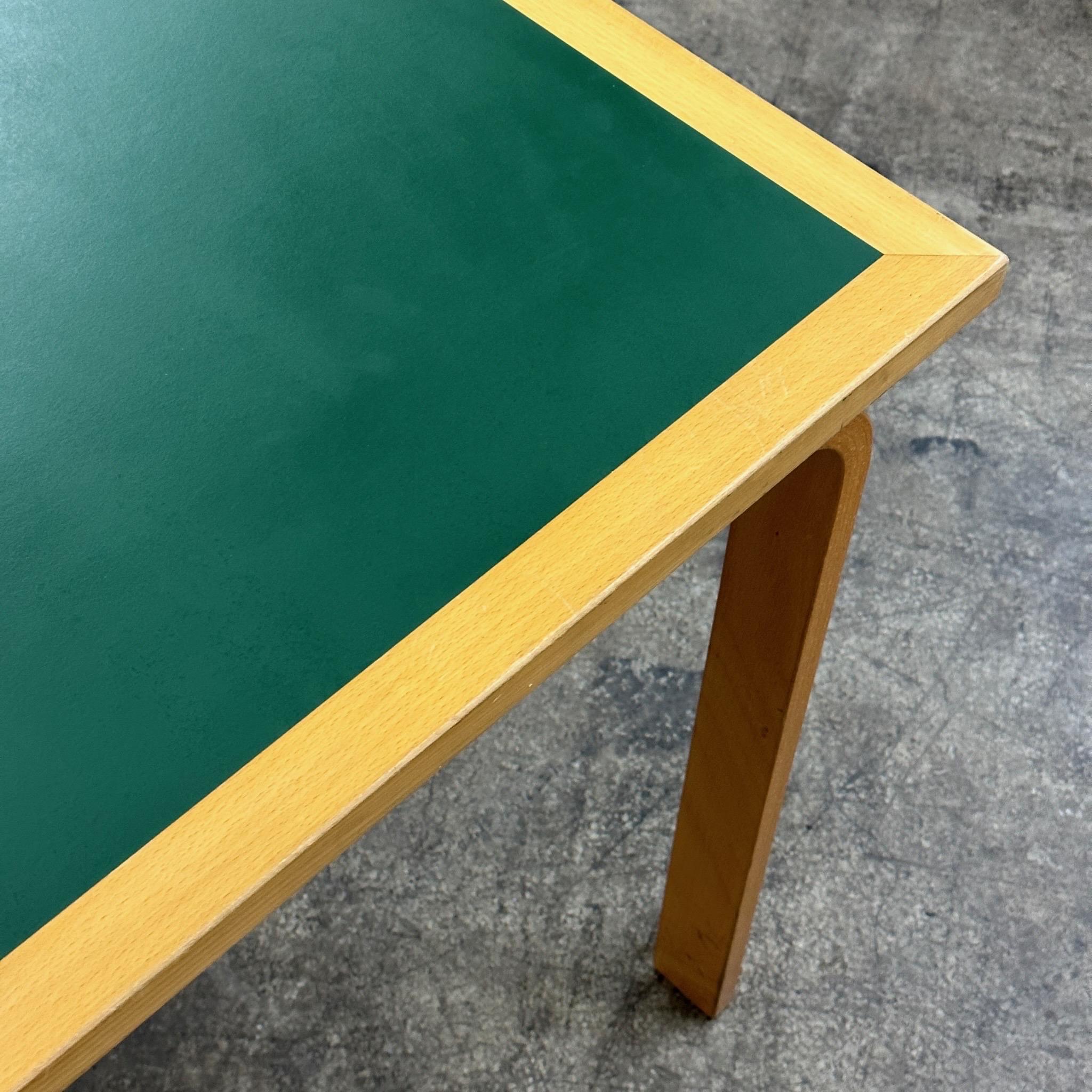 Green Linoleum Table/Desk by Rud Thygesen and Johnny Sørensen for Magnus Olesen In Good Condition For Sale In Chicago, IL