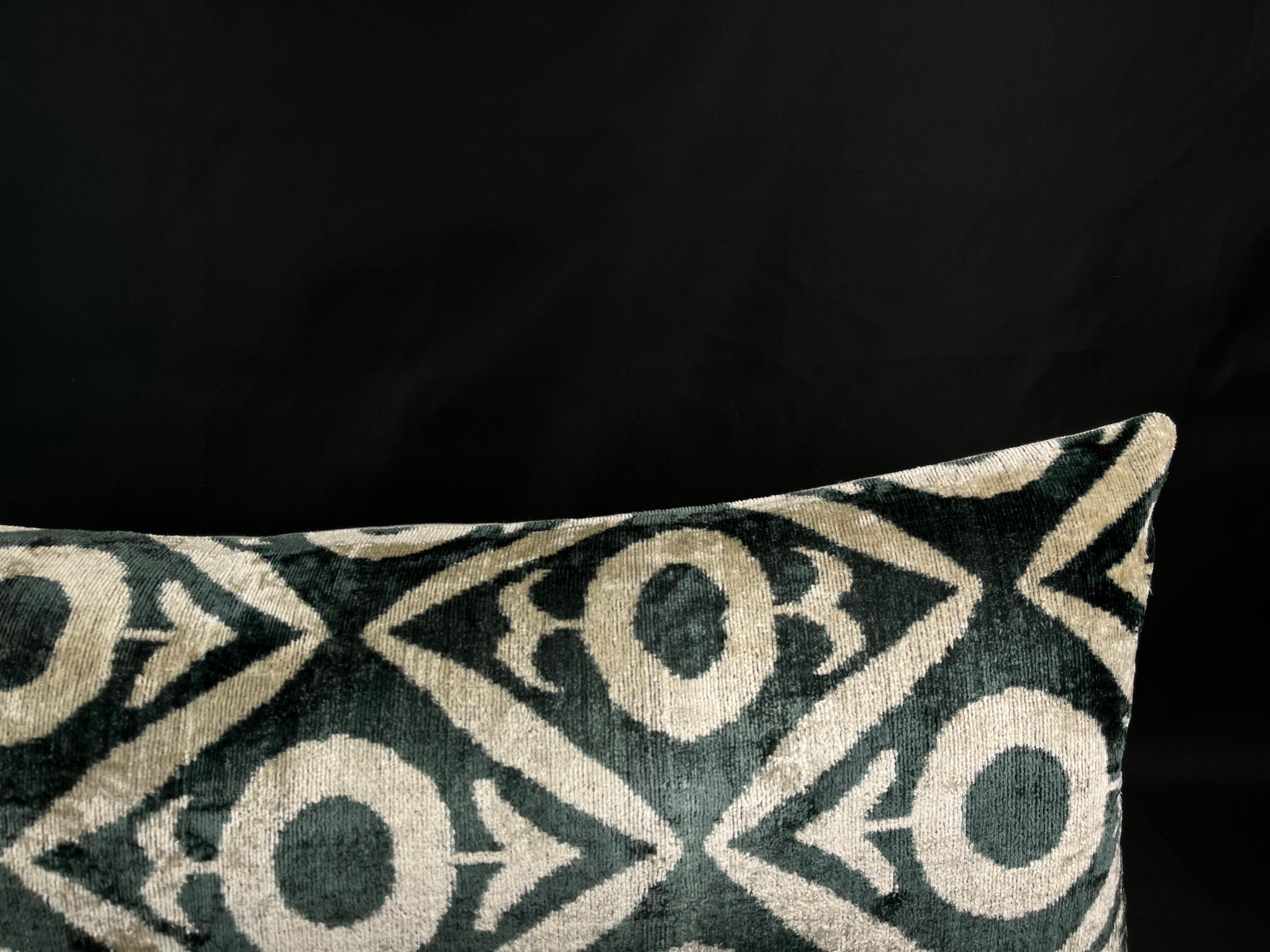 Modern Green Lumbar Velvet Silk Ikat Pillow Cover For Sale