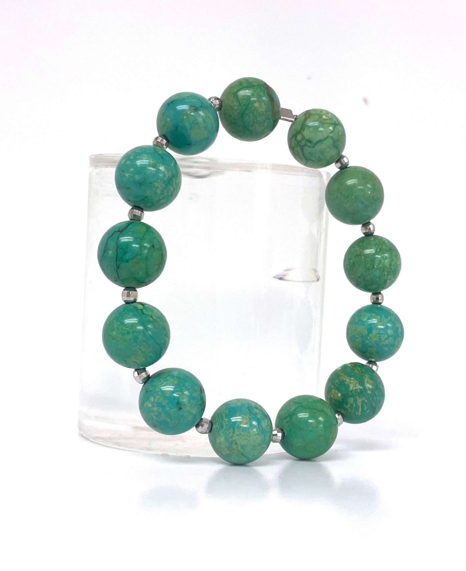 Green Magnesite Paradizia Bracelet For Sale 11