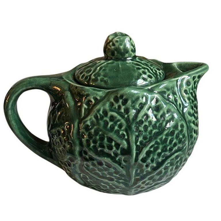 American Green Majolica Ceramic Cabbage Leaf Teapot - Mid 20th Century For Sale