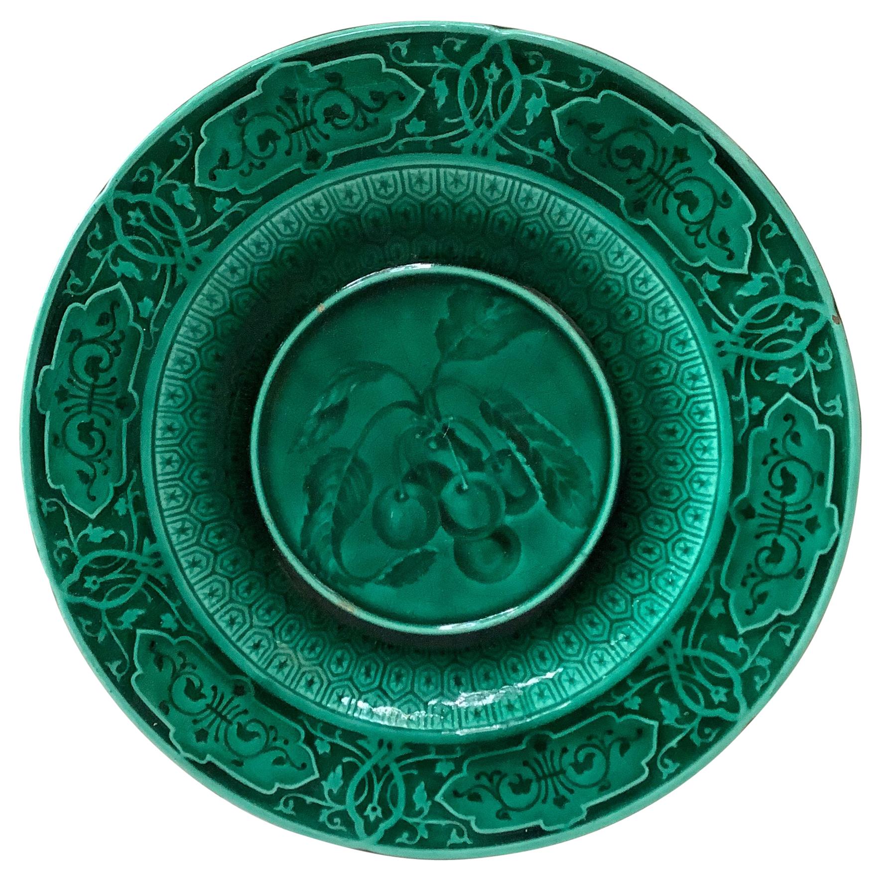 Green Majolica Cherries Plate Sarreguemines, circa 1870