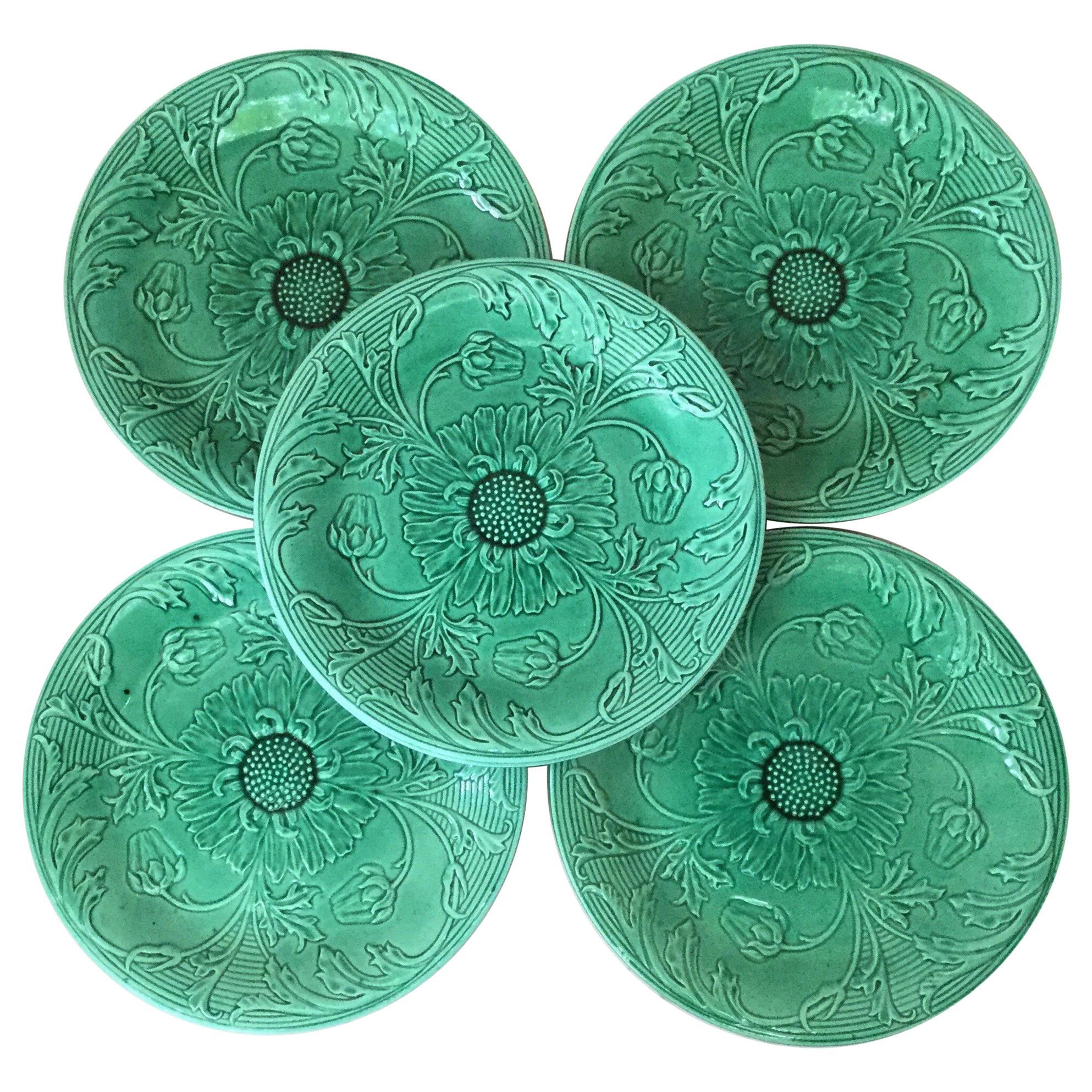 Green Majolica Daisies Plate Saint Clement, circa 1890