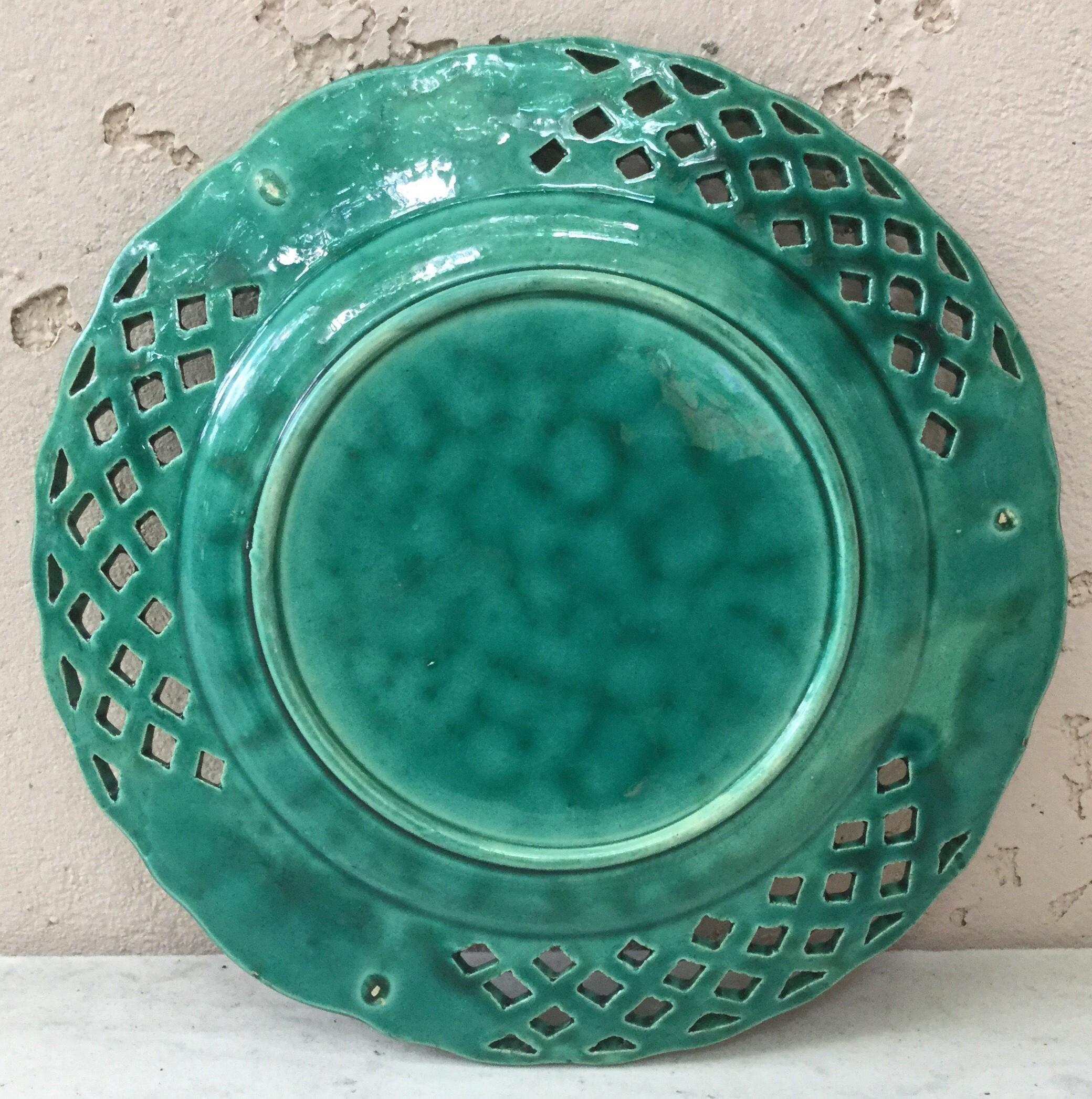 French green Majolica reticulated pear plate circa 1890 attributed to Rubelles.