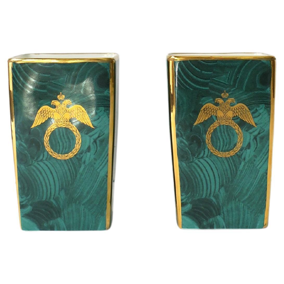 Federal Malachite and Gold Porcelain Desk Pen or Vanity Holders, or Vases, England, Pair