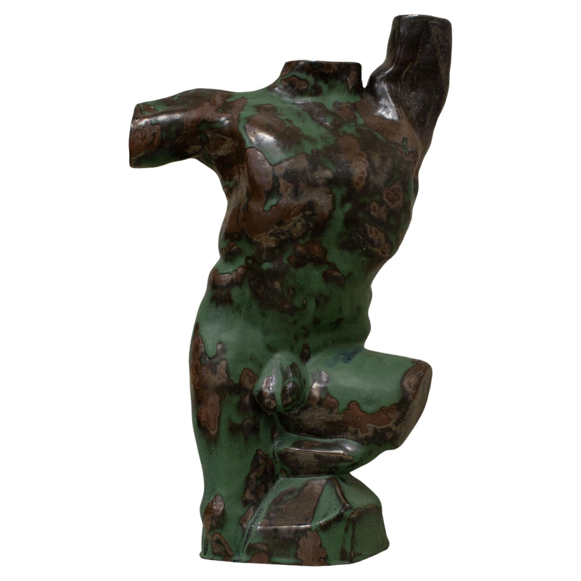 Grüne männliche Torso-Skulptur von Common Body im Angebot