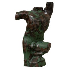 Grüne männliche Torso-Skulptur von Common Body