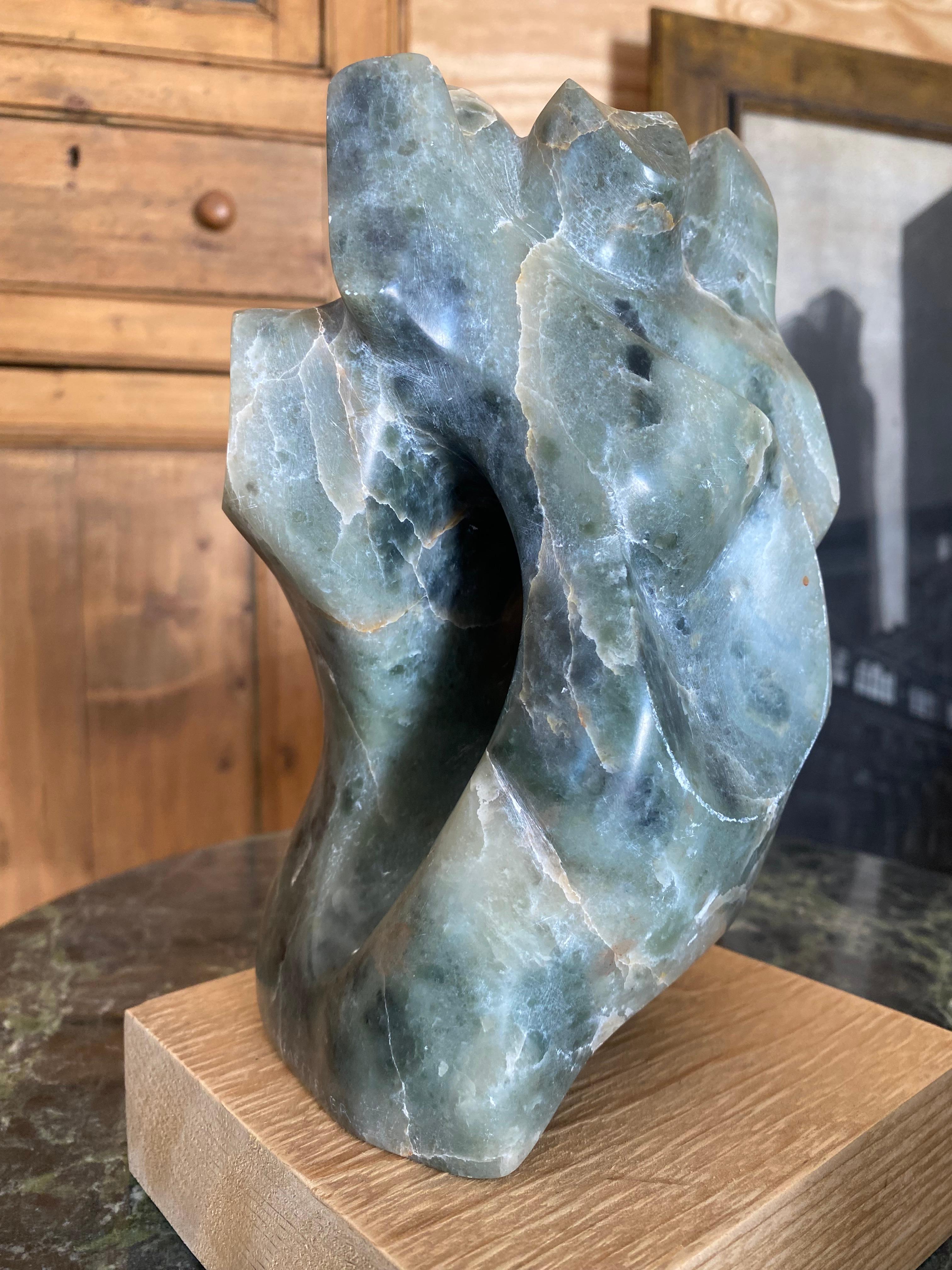 Intagliato a mano Green Marble Abstract Sculpture by A. Schmetterer in vendita
