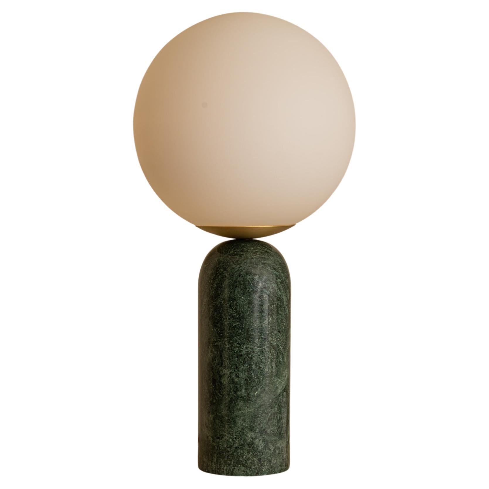 Lámpara de mesa Atlas de mármol verde y latón de Simone & Marcel