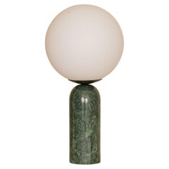 Lámpara de mesa Atlas de mármol verde y acero de Simone & Marcel
